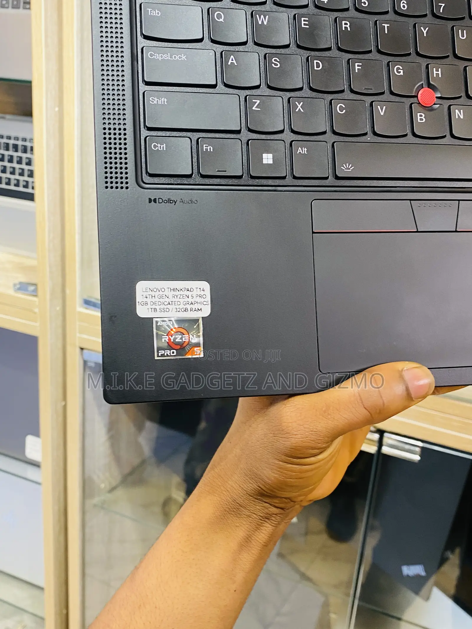 Laptop Lenovo ThinkPad T14 G4 32GB AMD Ryzen 5 SSD 1T