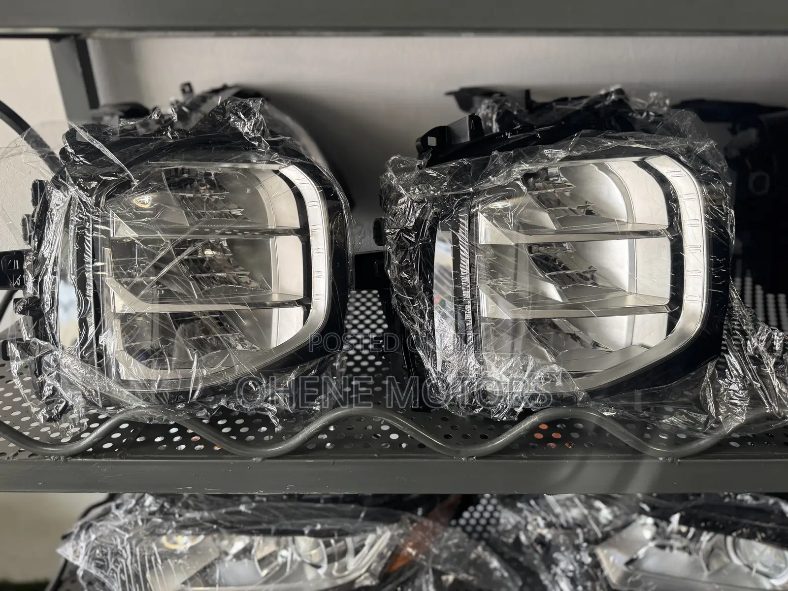 Mitsubishi Outlander 2023-2024 Headlights Available