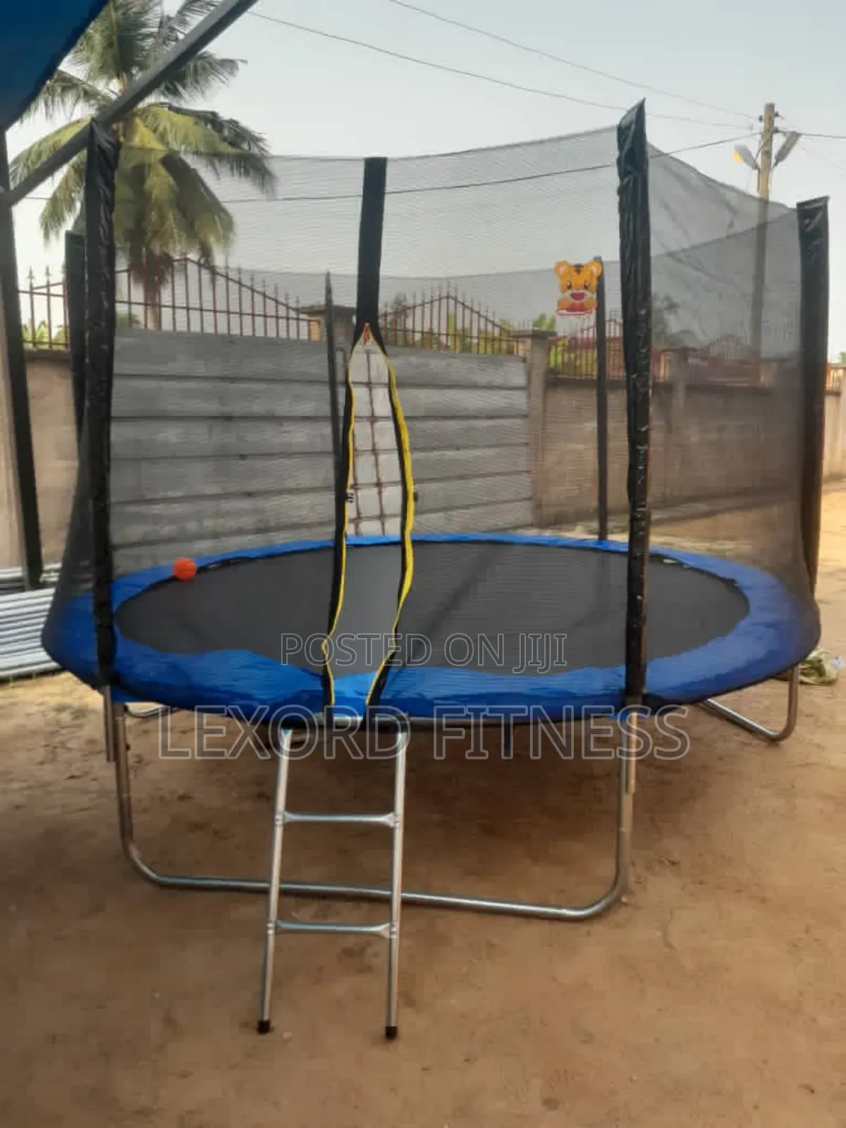 Trampoline 8ft