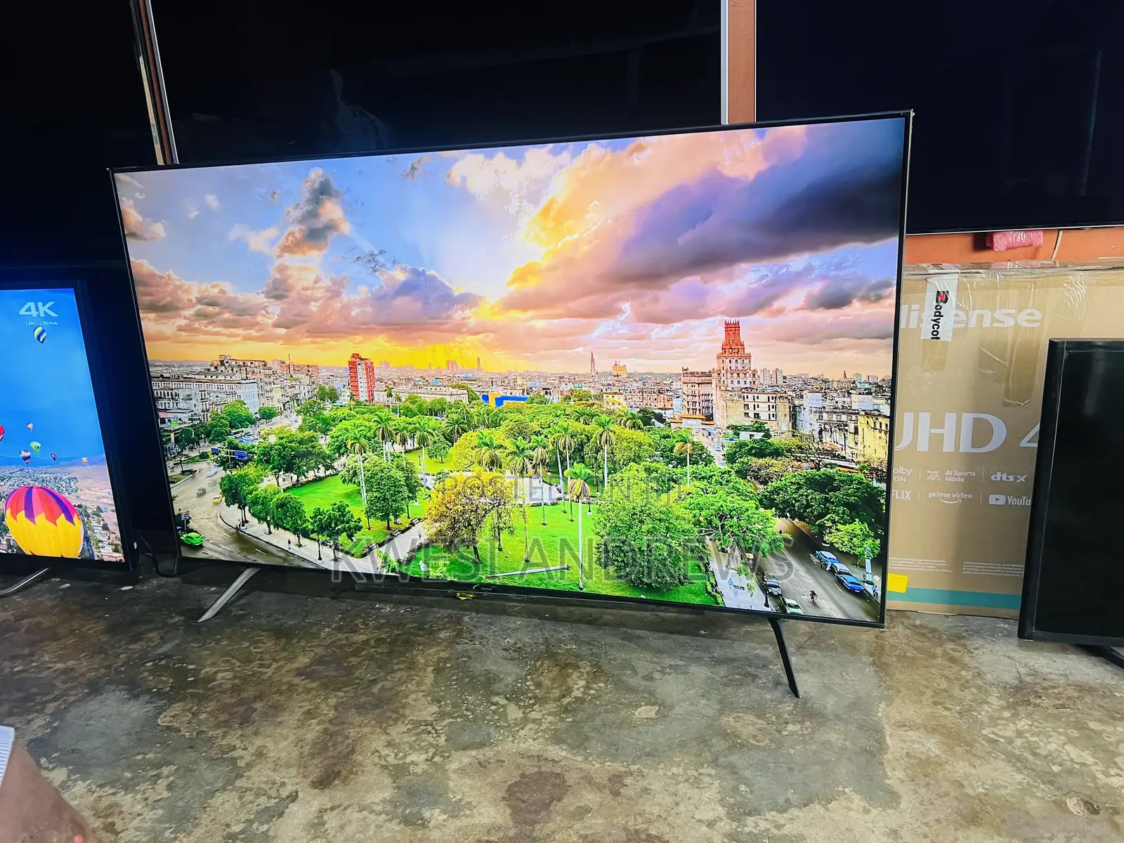Samsung Tv 65’Inches Series 8