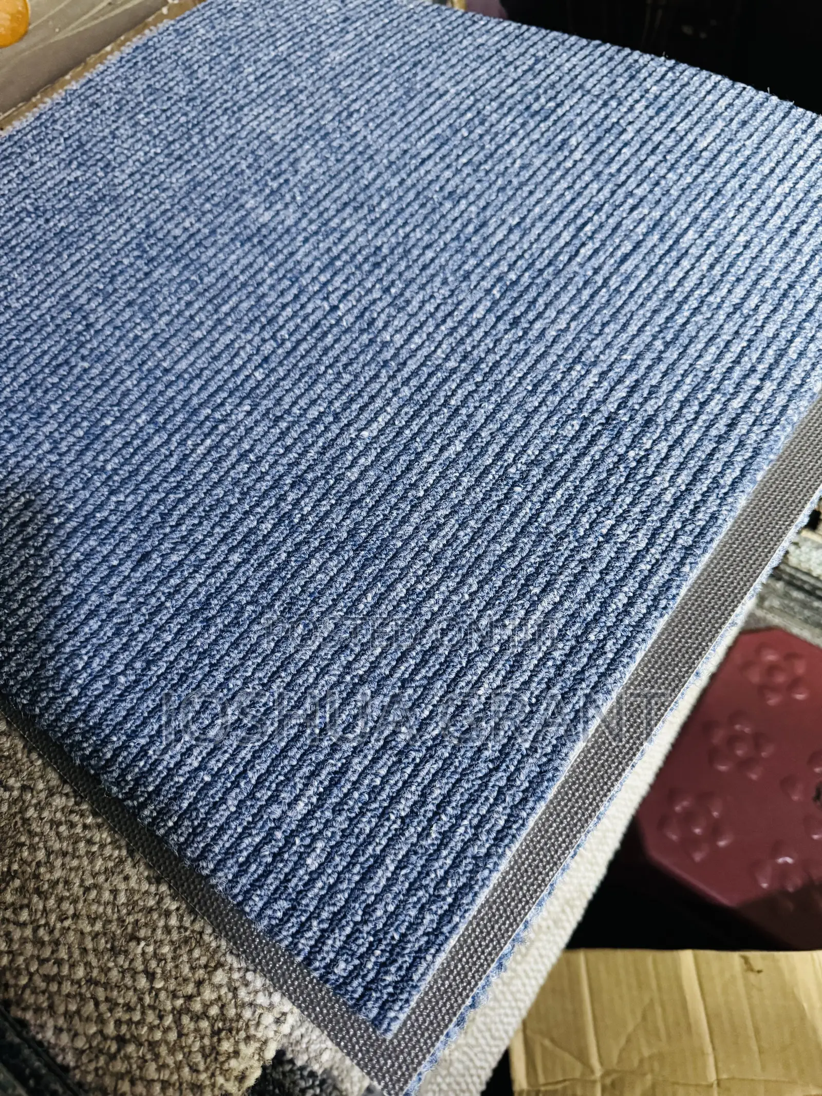 Tufted Woolen Carpet Tiles