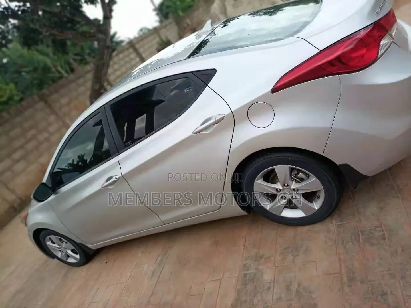 Hyundai Elantra GLS 2012 Silver