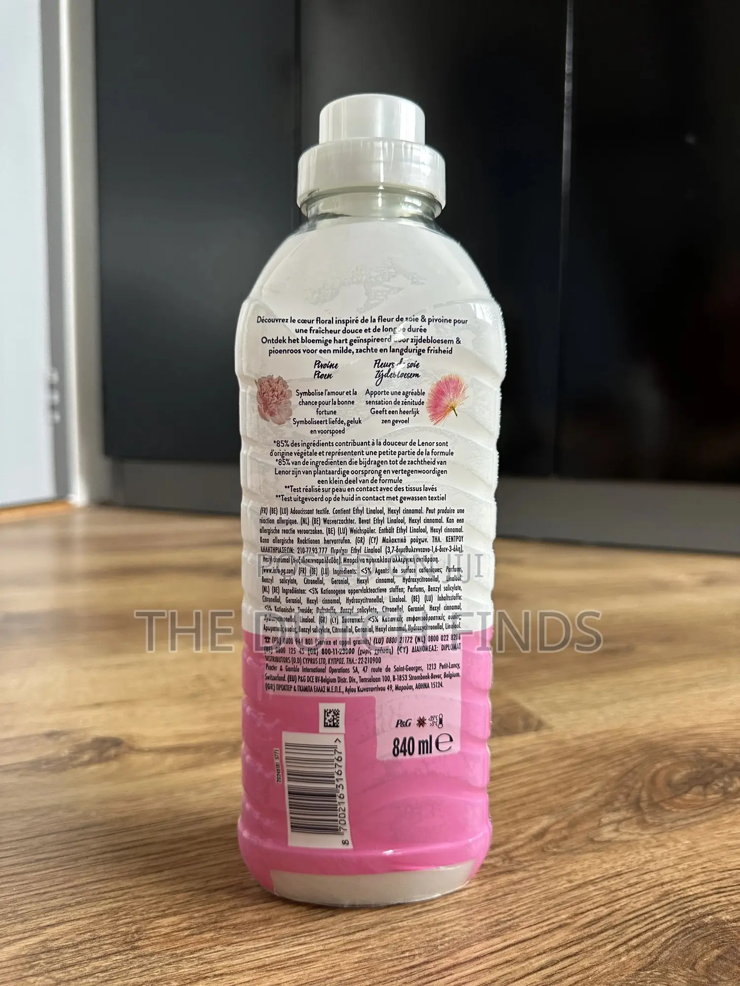 Original Lenor Fabric Softener 840ml – Long Lasting Freshness