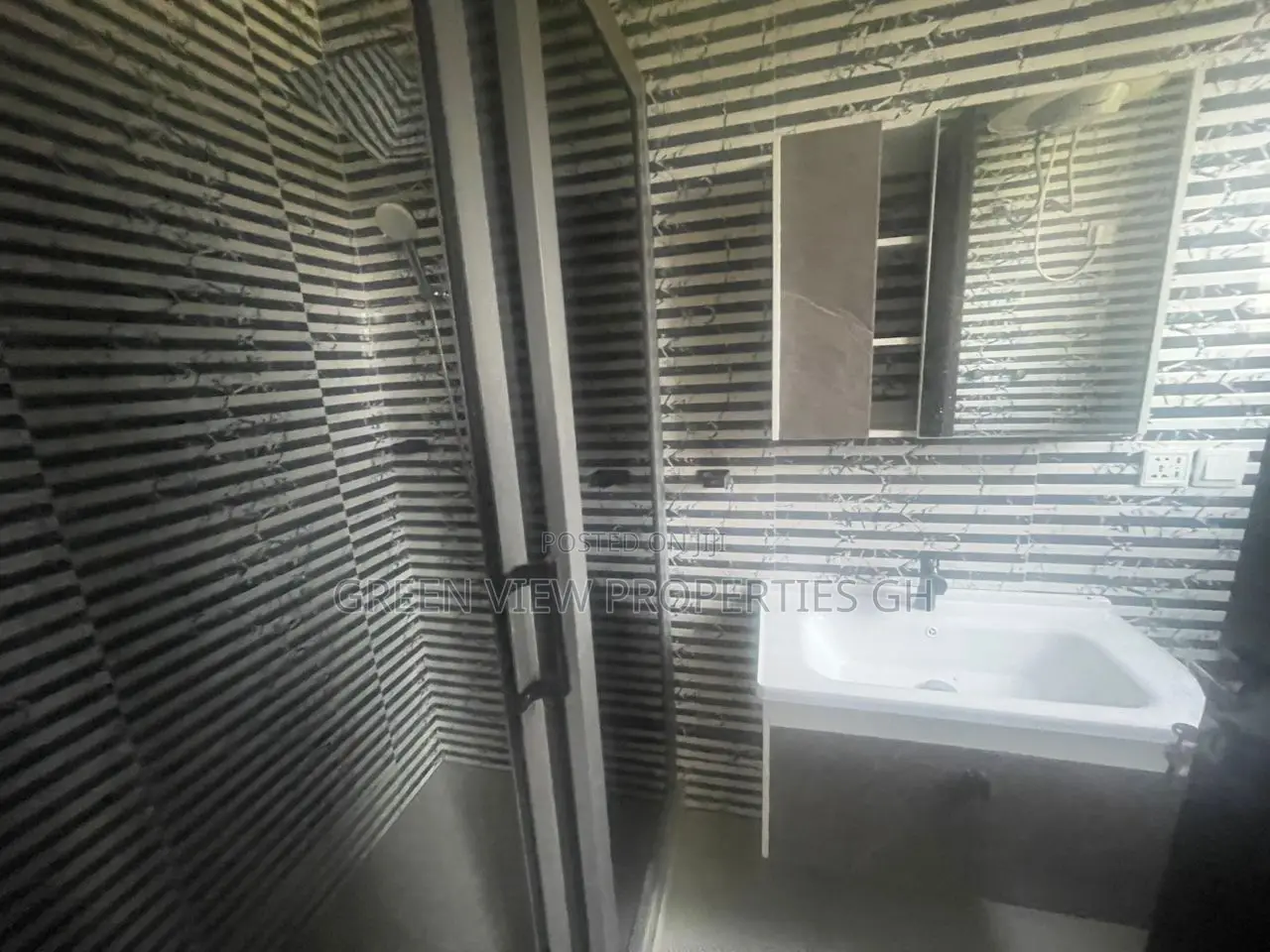 2bdrm Apartment in New Gbawe for rent