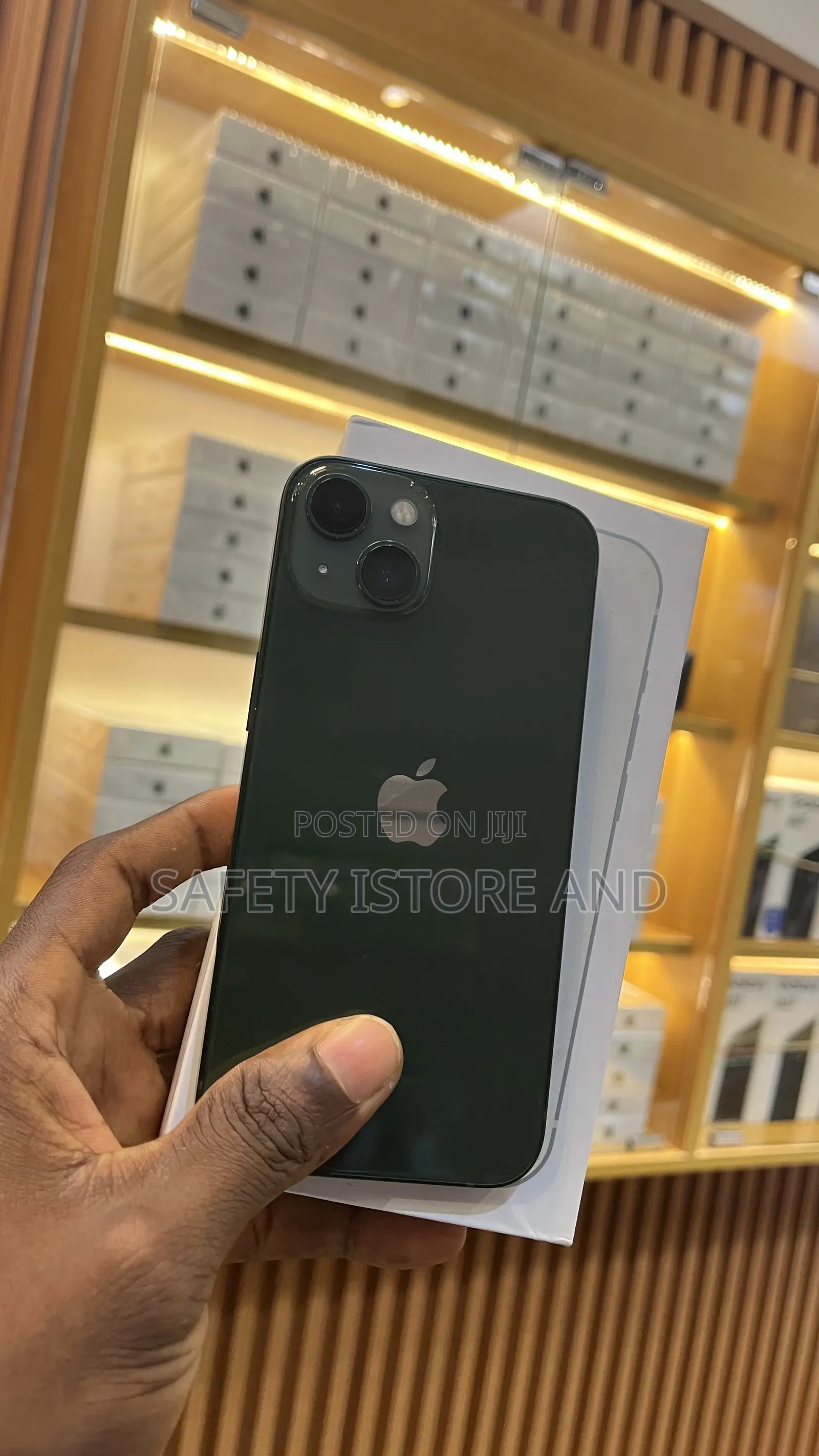 Apple iPhone 13 128 GB Green