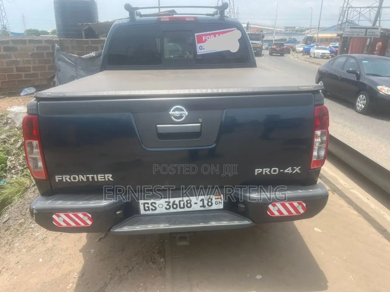 Nissan Frontier 2016 Black
