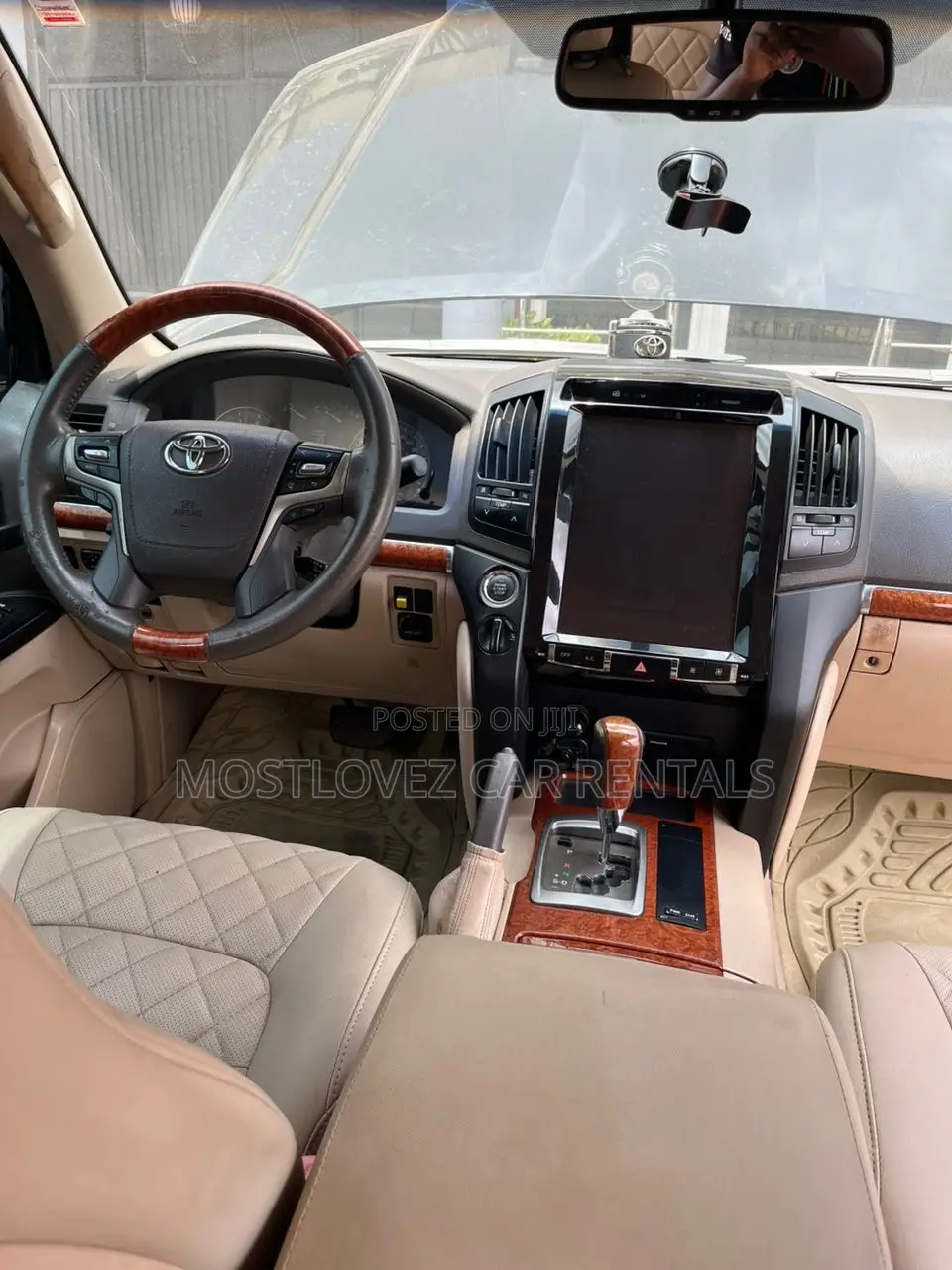 Car Rental- V8 for Rent