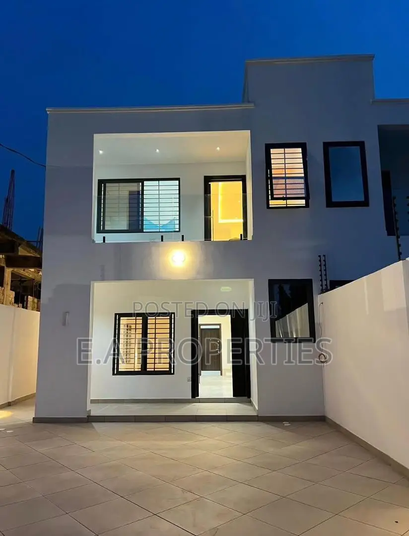 2bdrm Duplex in Ea Properties, Lake Side Estate for sale