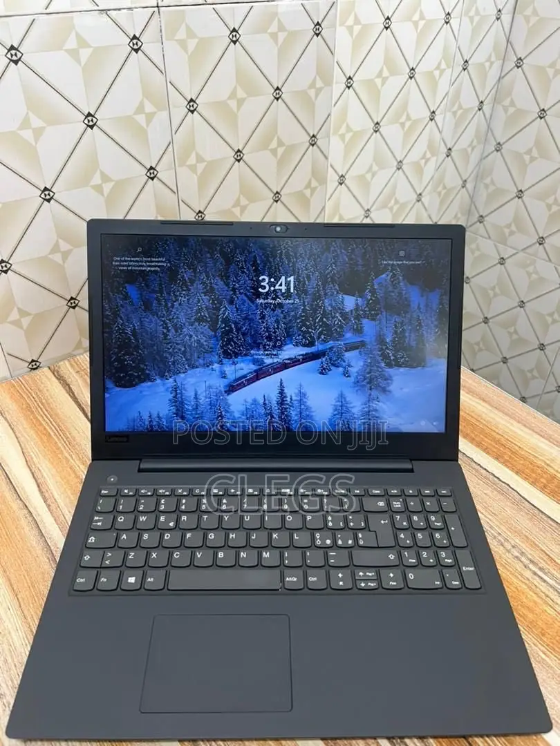 Laptop Lenovo V130 8GB Intel Core i3 SSD 256GB