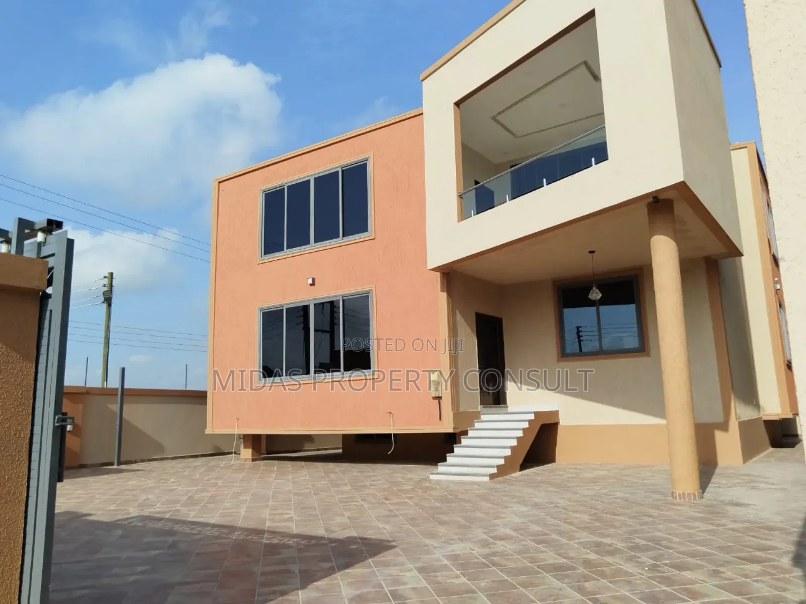 4bdrm House in Comm 24 Royal Palm, Accra Metropolitan for rent