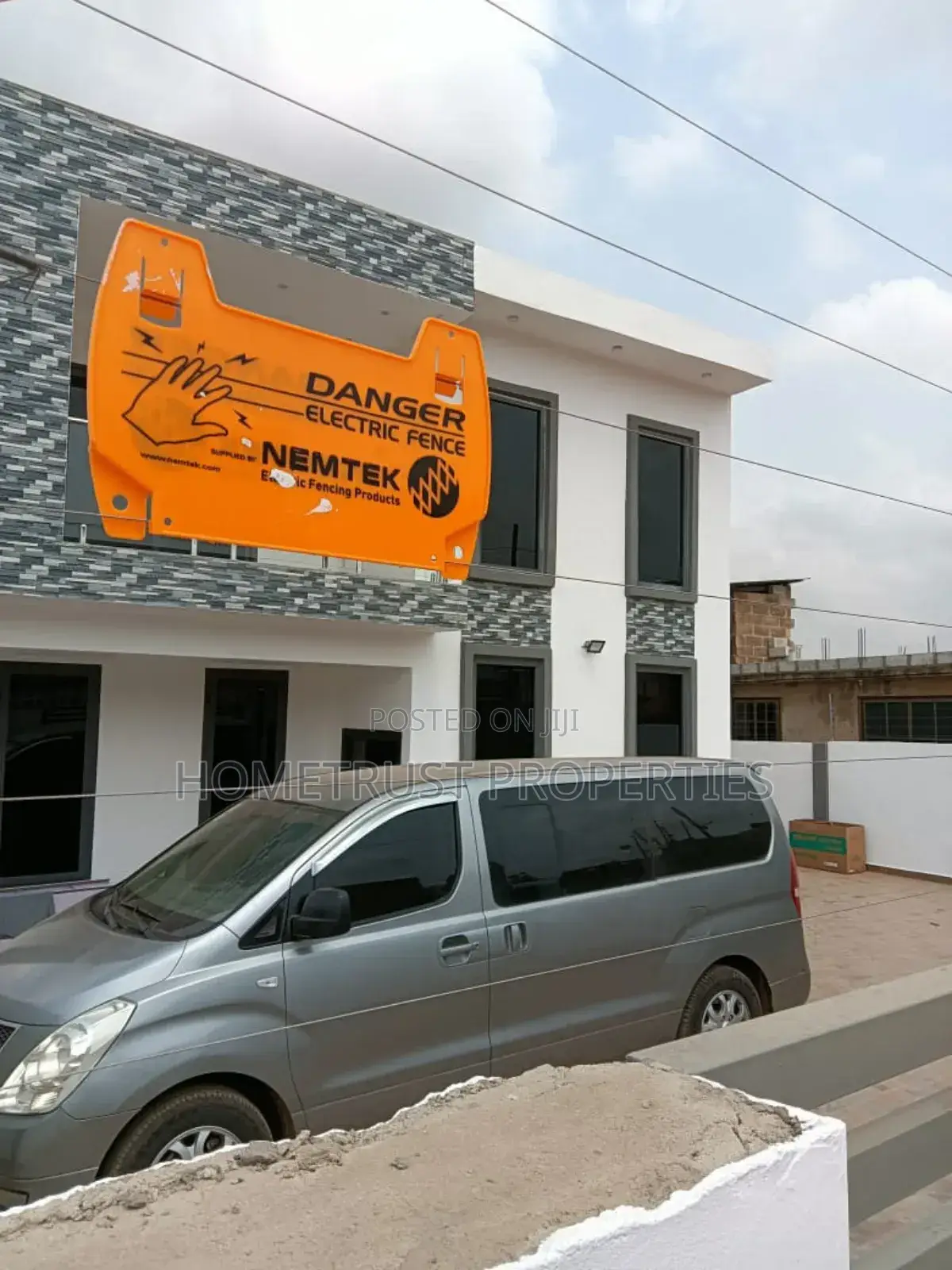 4bdrm Duplex in Ablekuma, Pentecost for sale