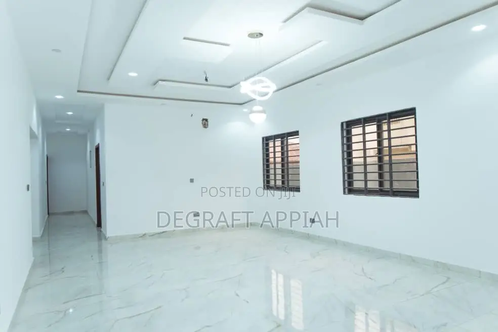 3bdrm House in Oyarifa for sale