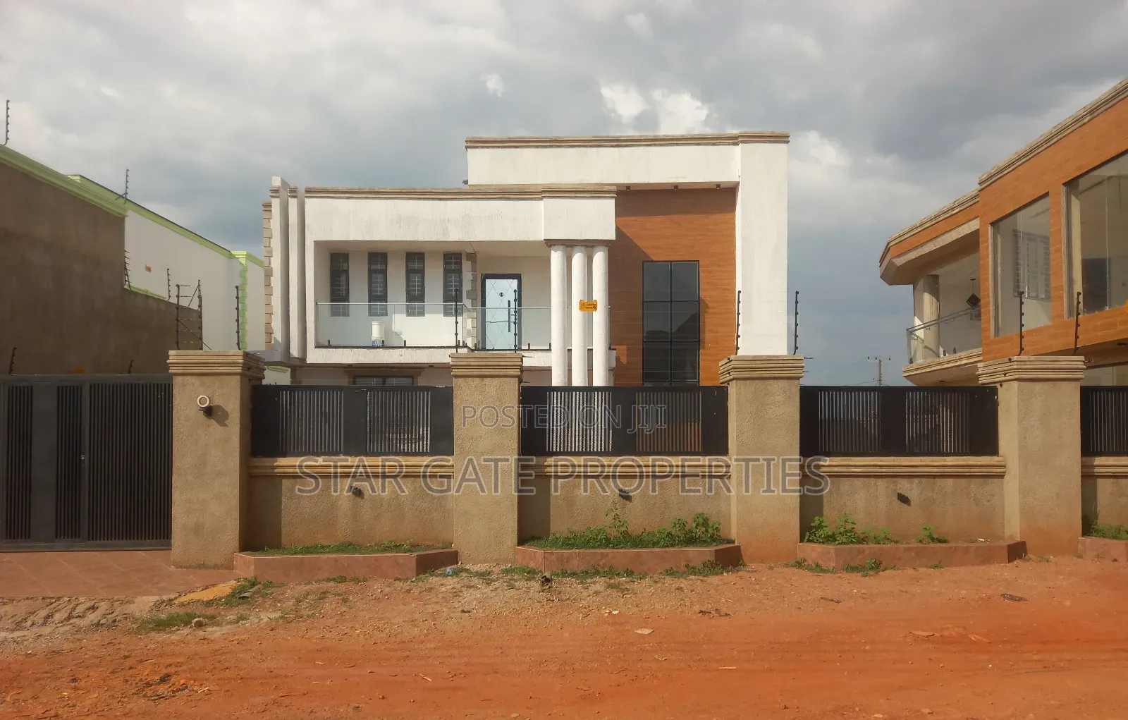 6bdrm House in Asuofia Kokoben, Kumasi Metropolitan for sale