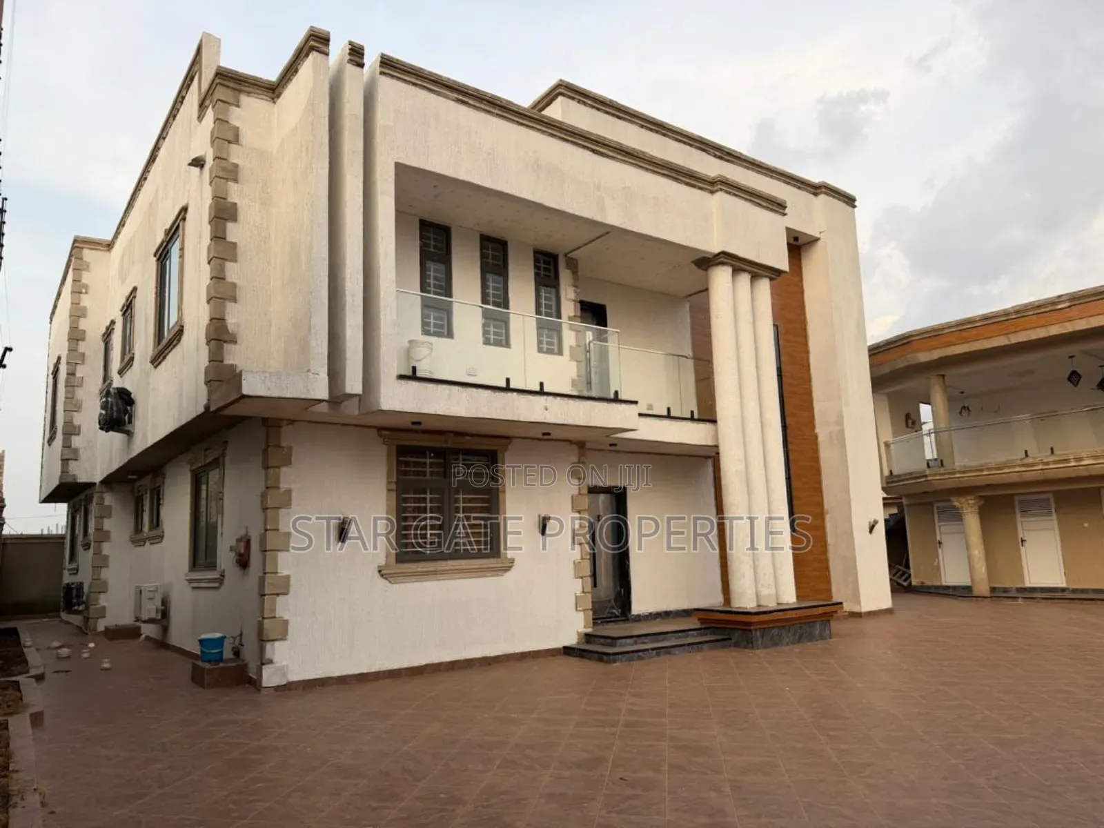 6bdrm House in Asuofia Kokoben, Kumasi Metropolitan for sale