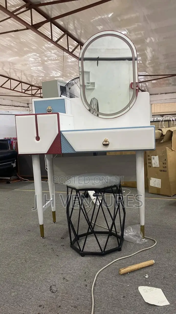 Led Light Dressing Mirror