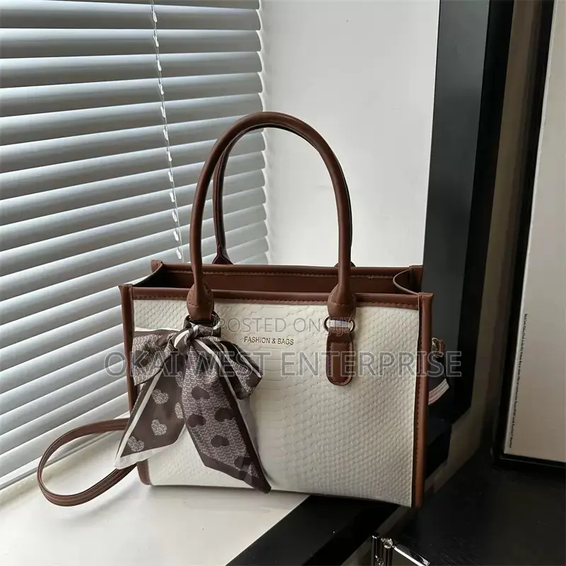 2025 Trendy Large Capacity Women's Shoulder Crossbody Bag