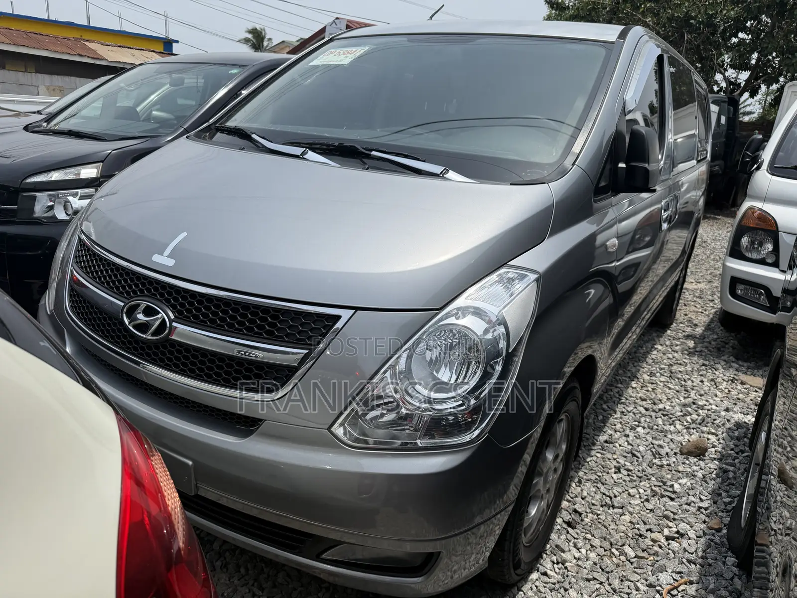 Hyundai Starex 2013 Grey