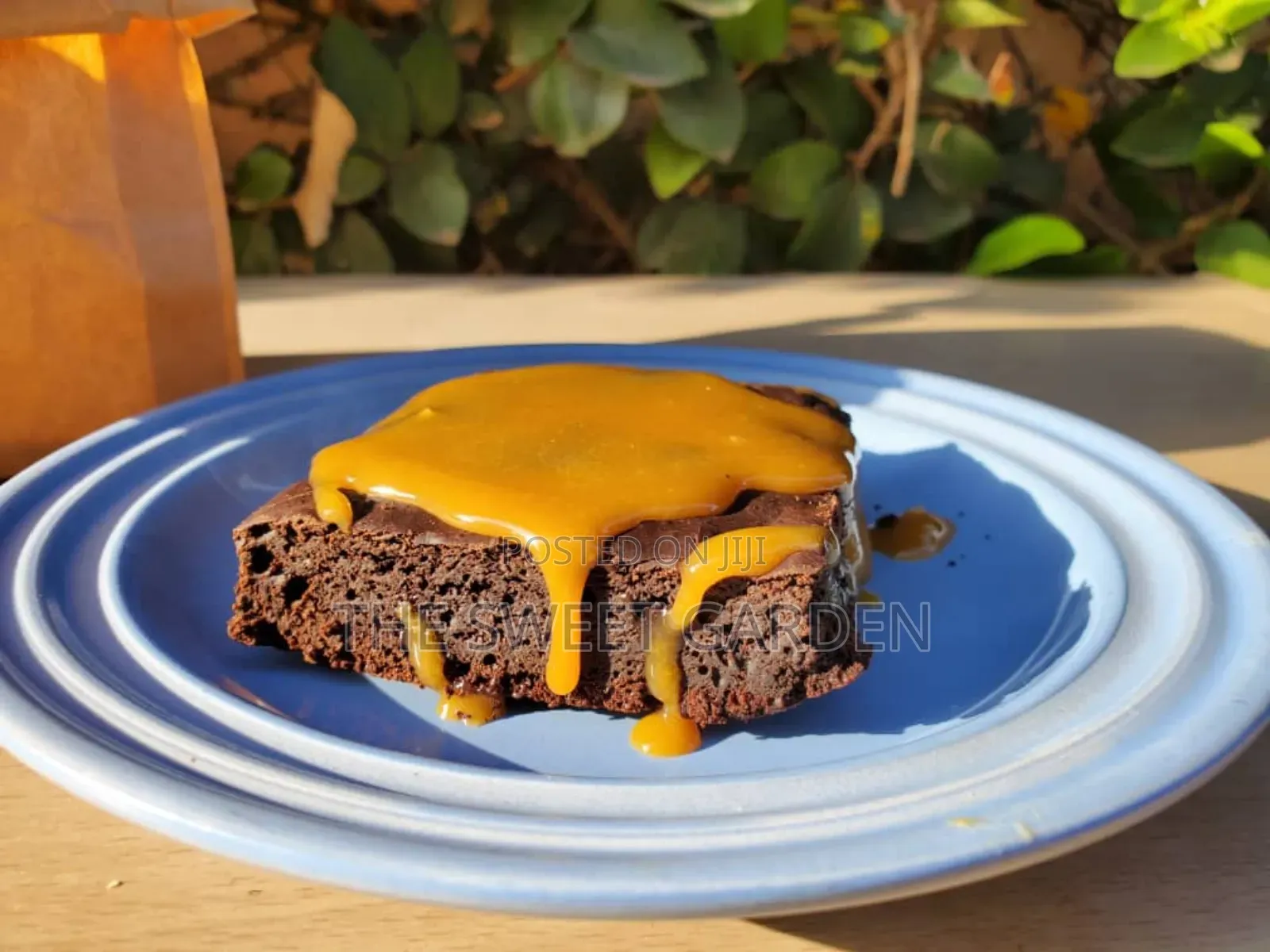 Soft Chocolate Brownies Filled With Rich Caramel(Box of 4)