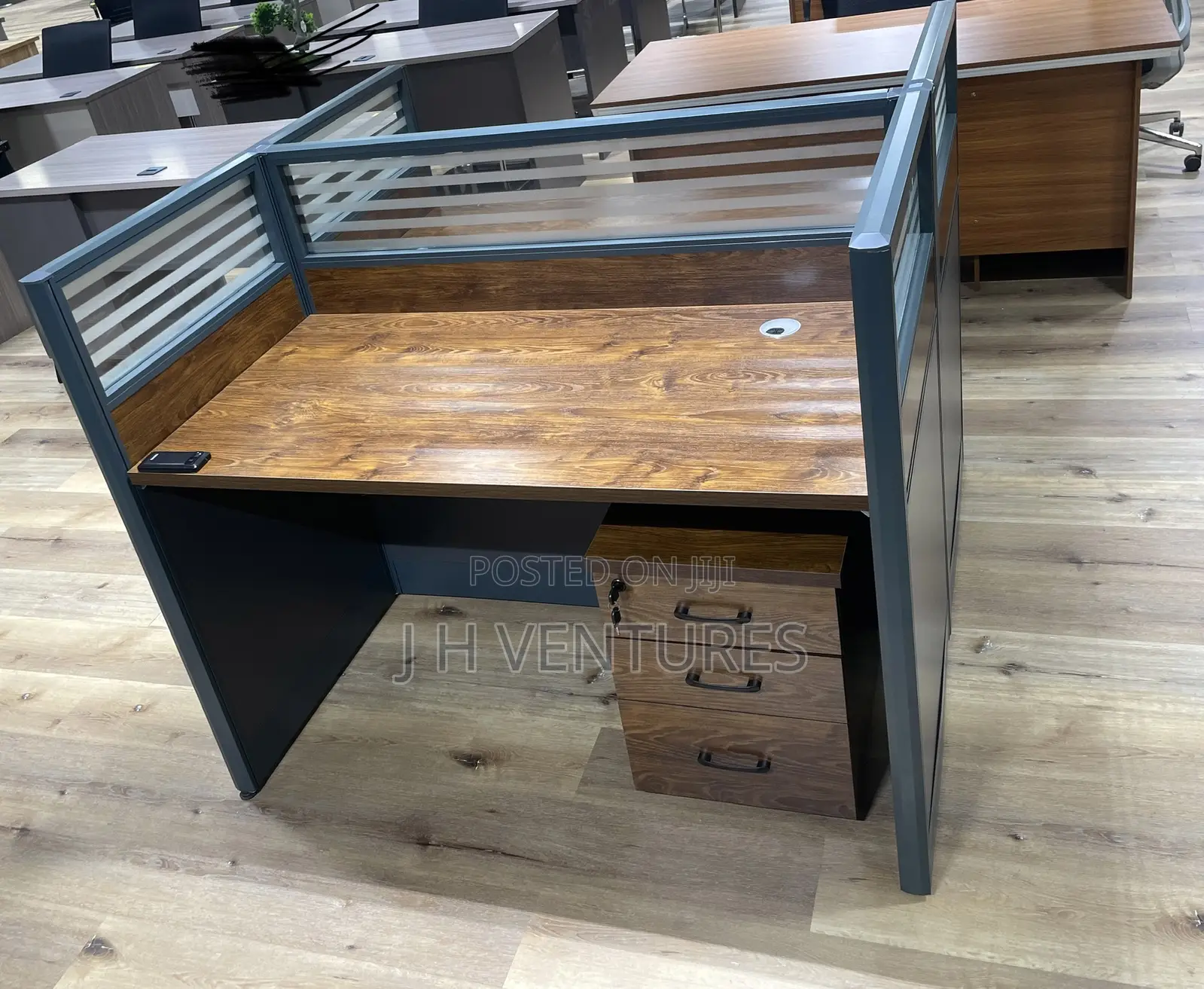 2 in 1 Workstation