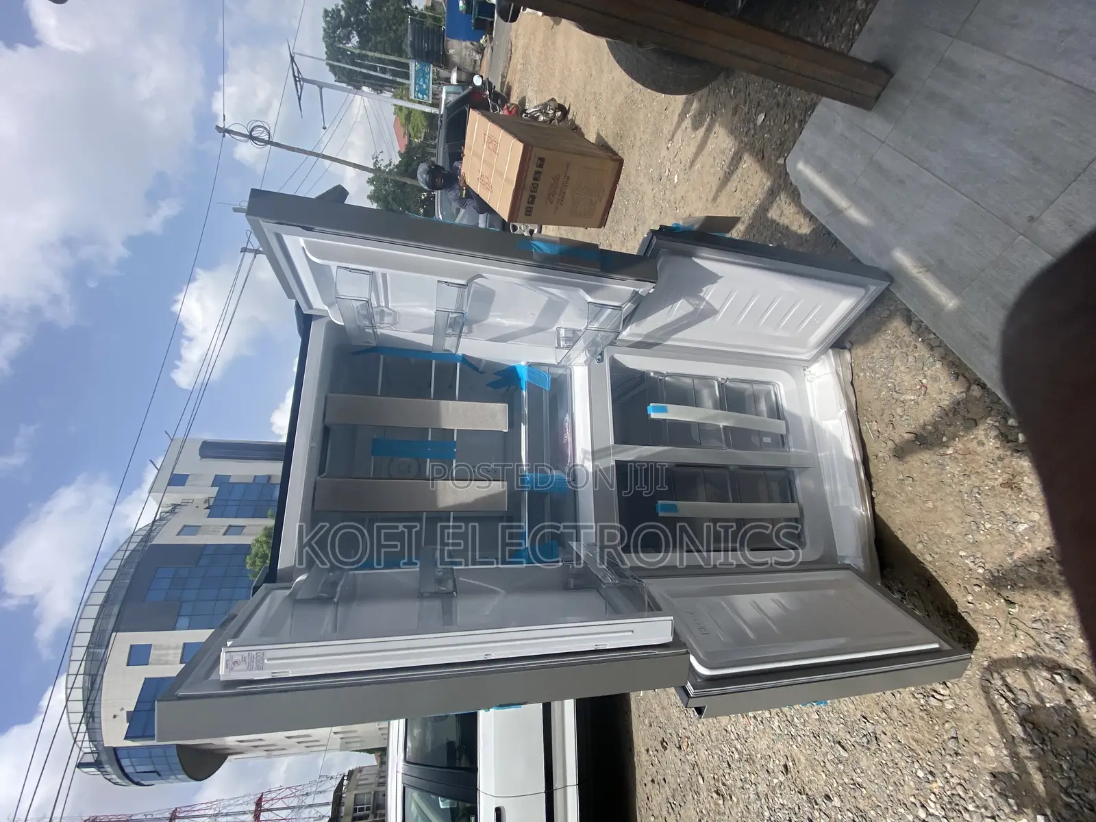 Nasco Nasf2-400 4-Door Fridge: Unique Organization for Families