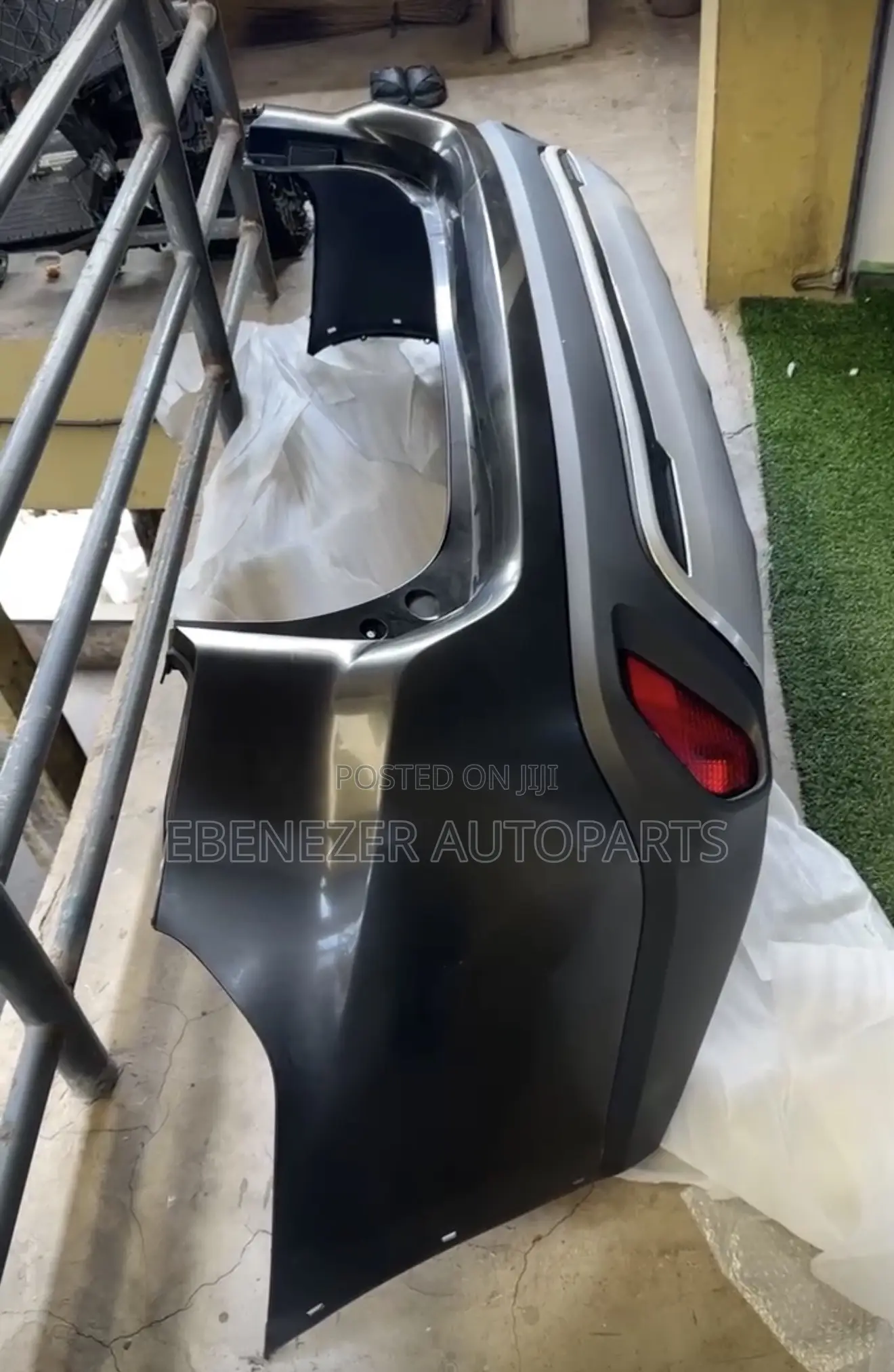 Mitsubishi Outlander Back Bumper Complete 2016 2017 2018 2019 2020