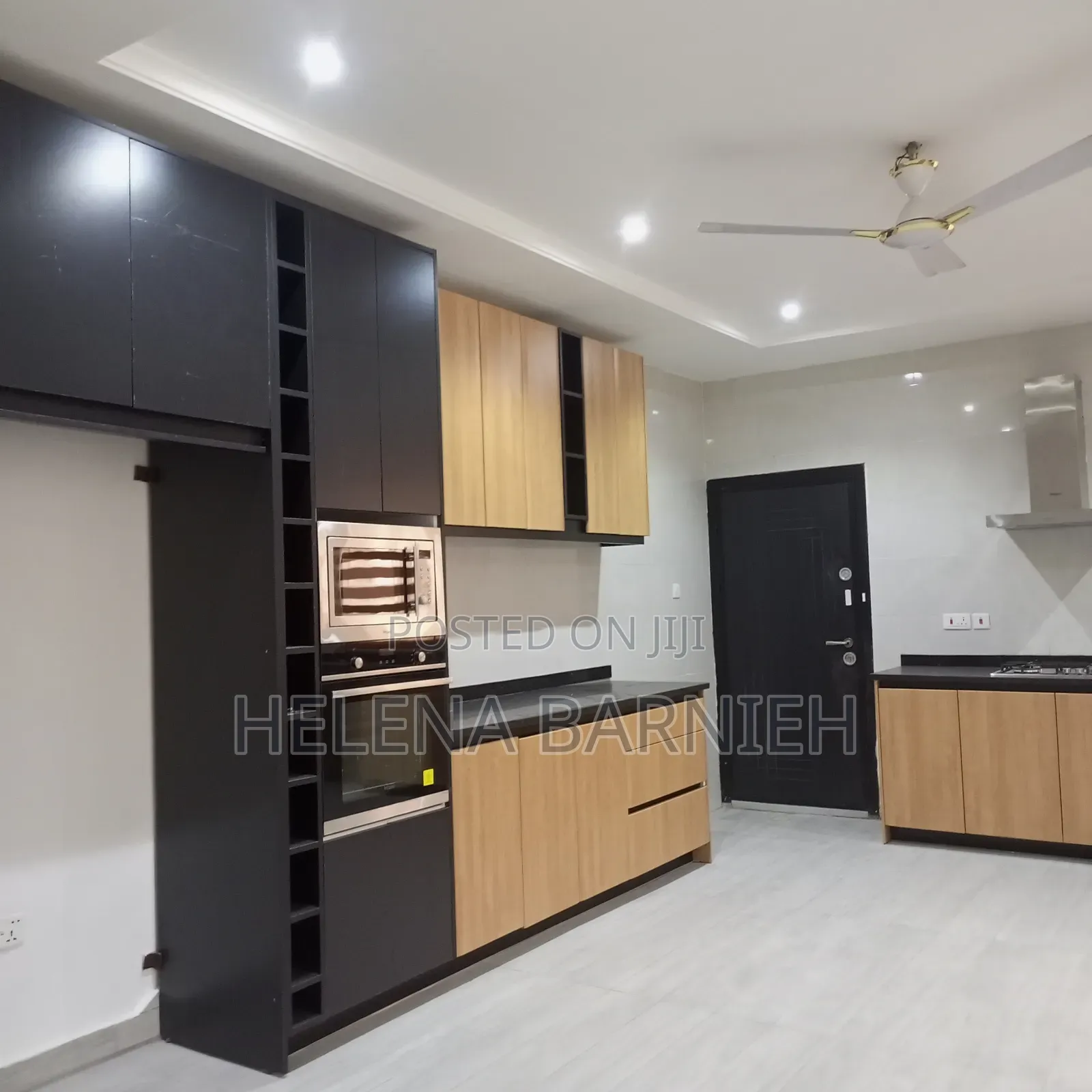 4bdrm House in Helena Estate Agency, The Mall for rent
