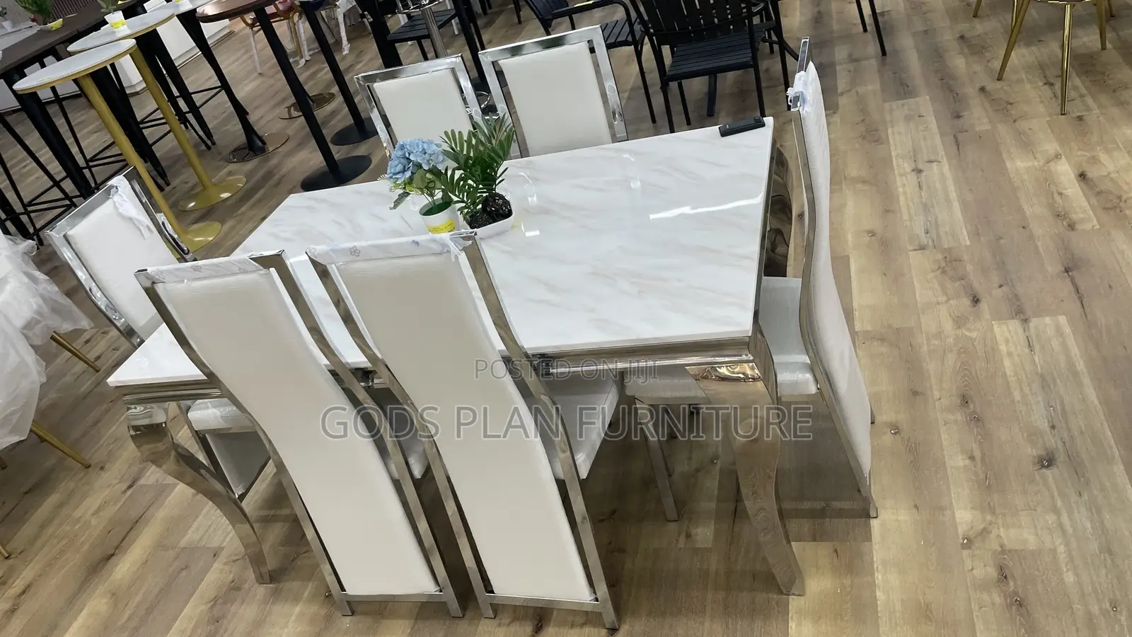 Dining Table T911 (+6)