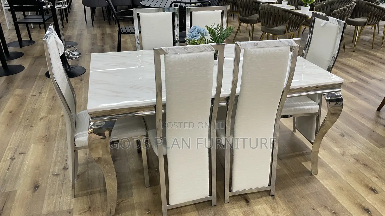 Dining Table T911 (+6)