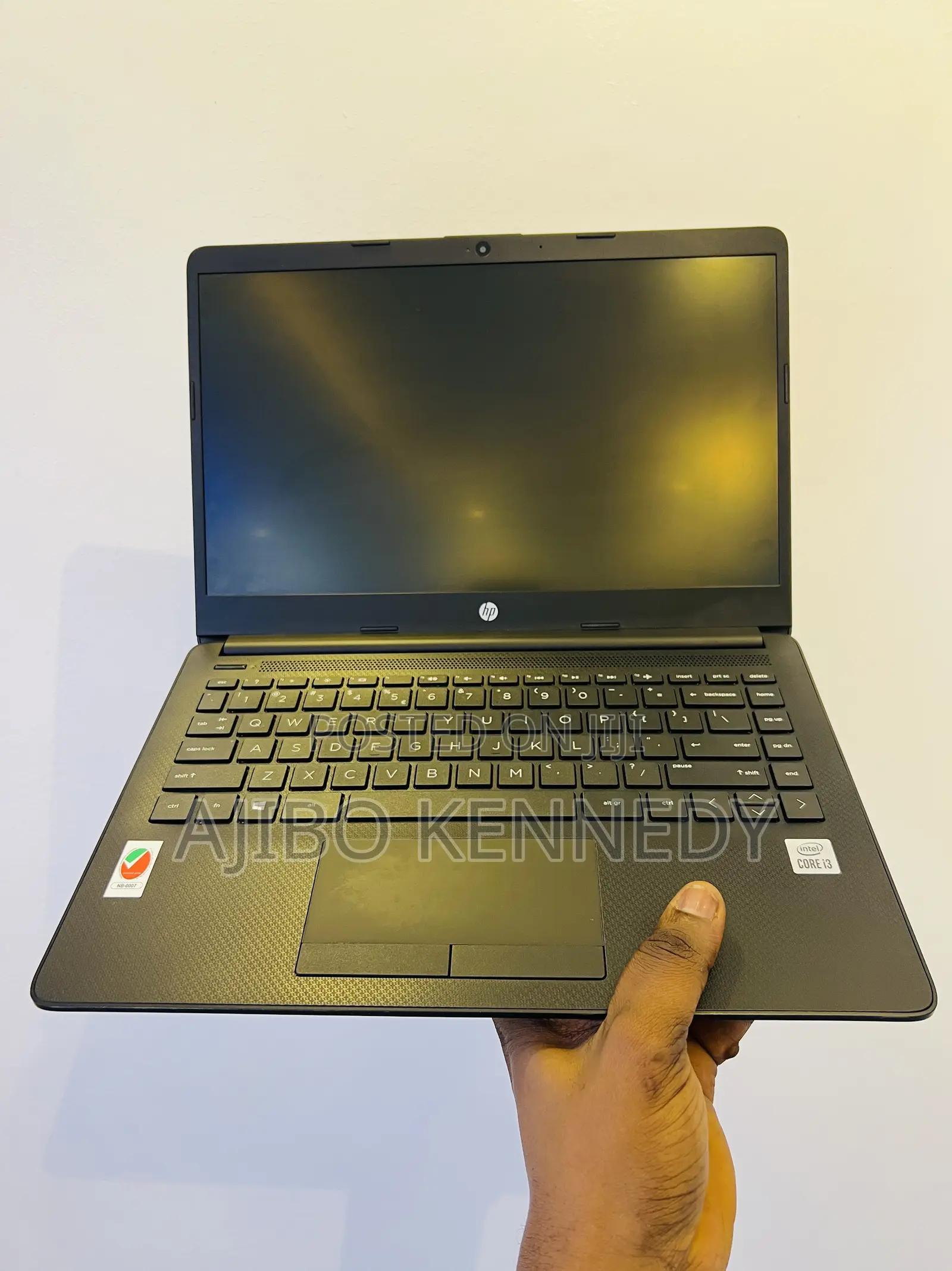 New Laptop HP 4GB Intel Core i3 SSHD (Hybrid) 1T