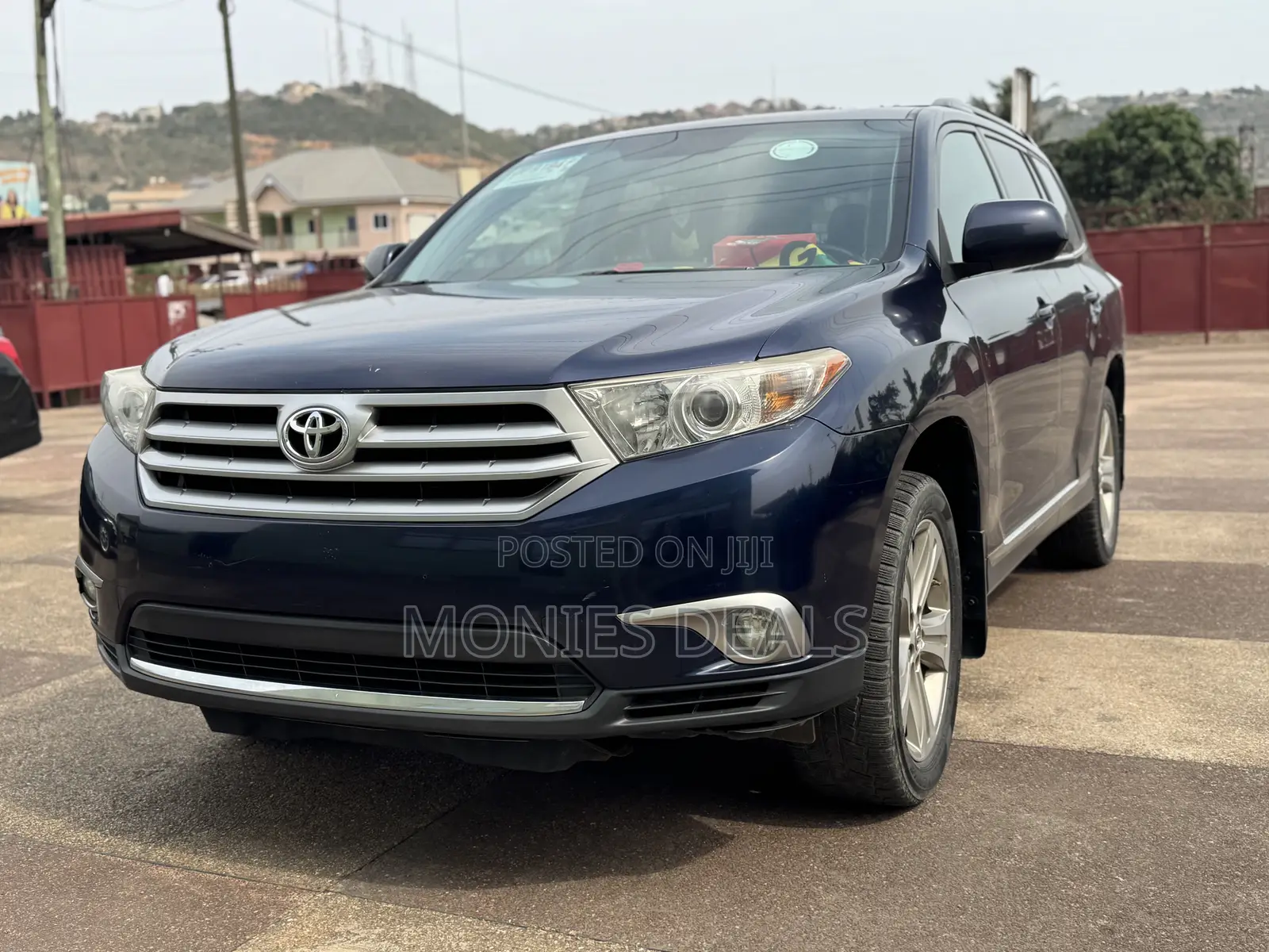 Toyota Highlander SE 2012 Blue