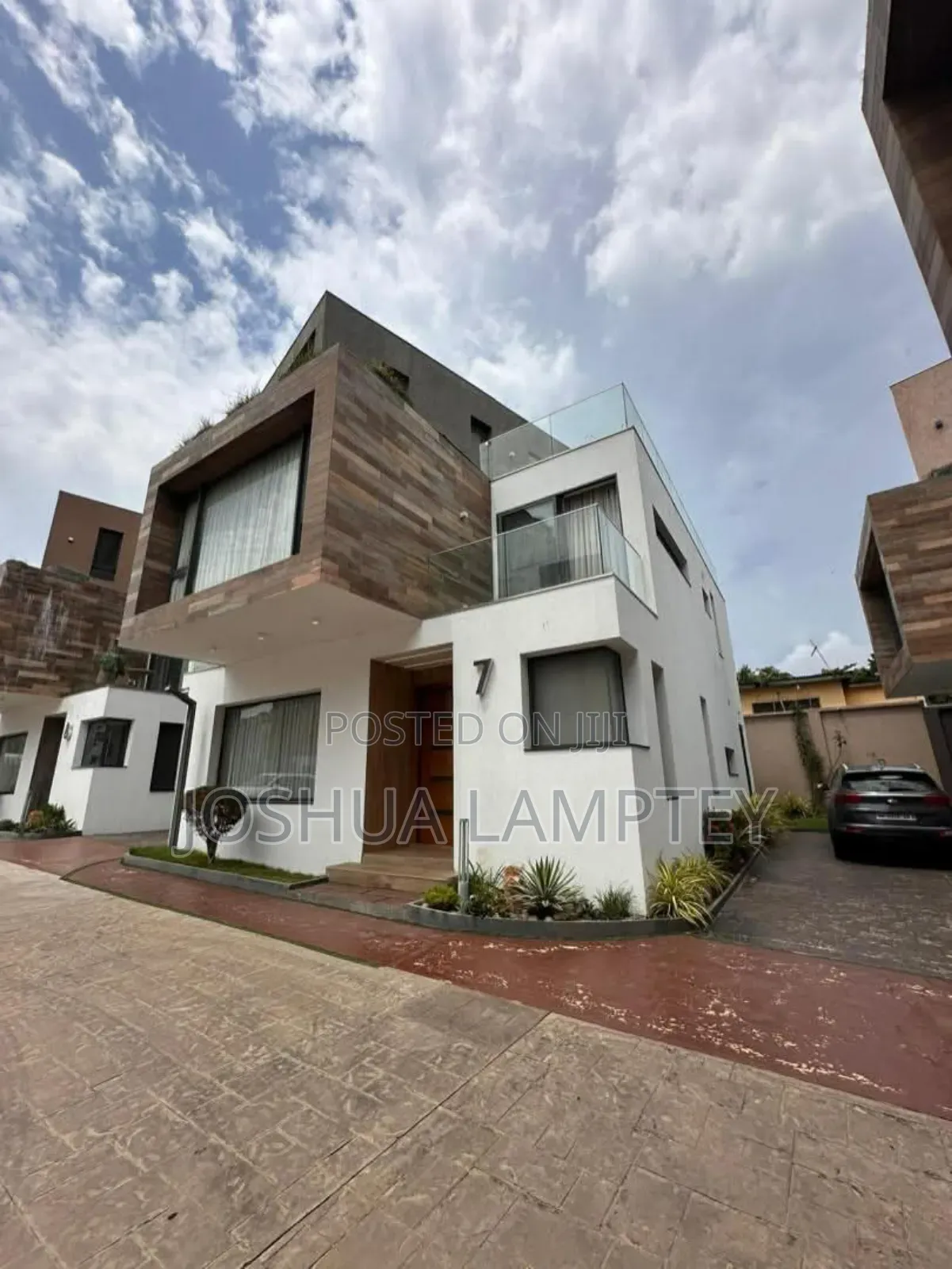 4bdrm Townhouse / Terrace in Cantonment Estate, Cantonments for rent