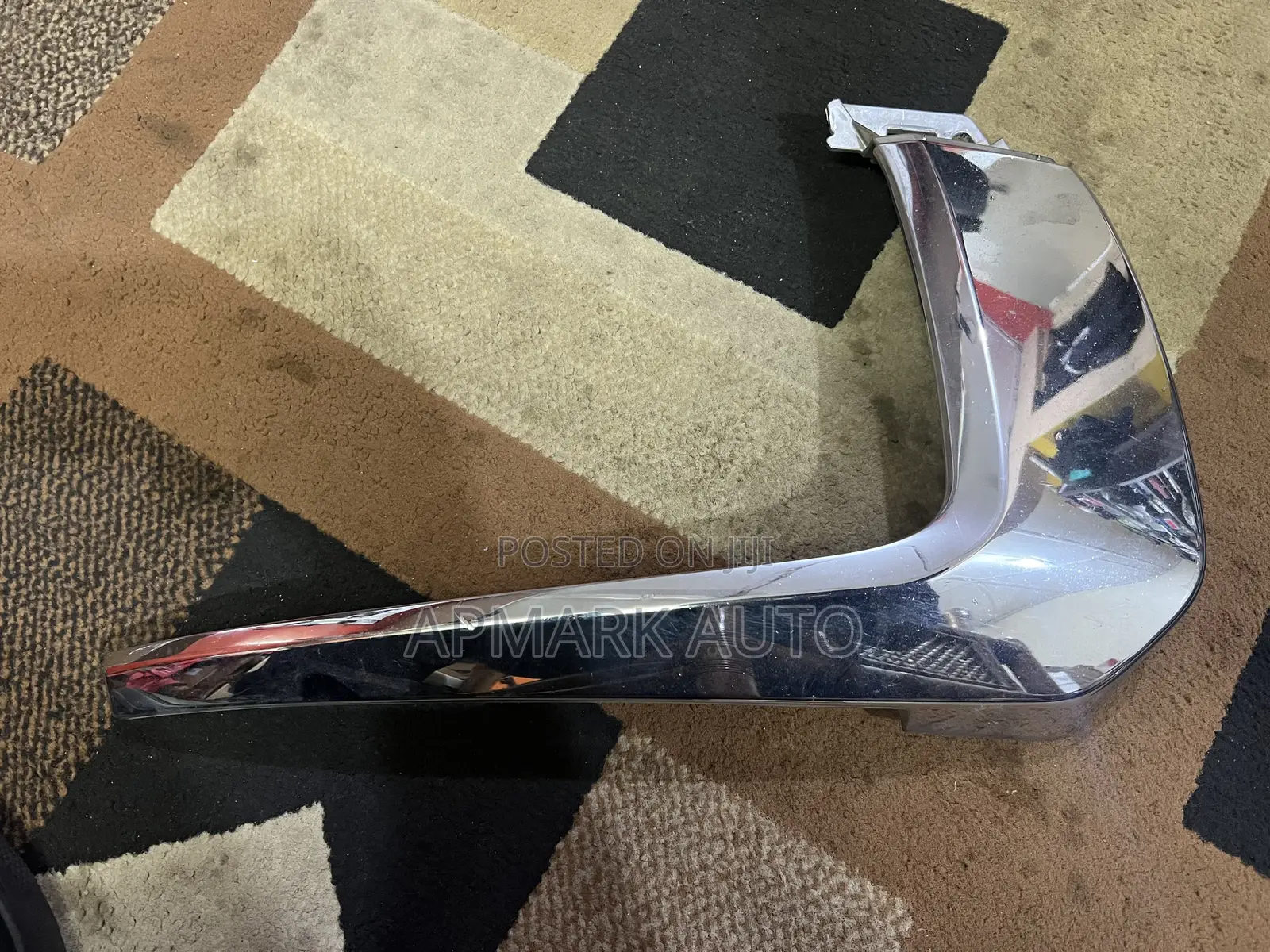 Mitsuibishi Outlander 2016-2020 Bumper Chrome Molding Driver Side