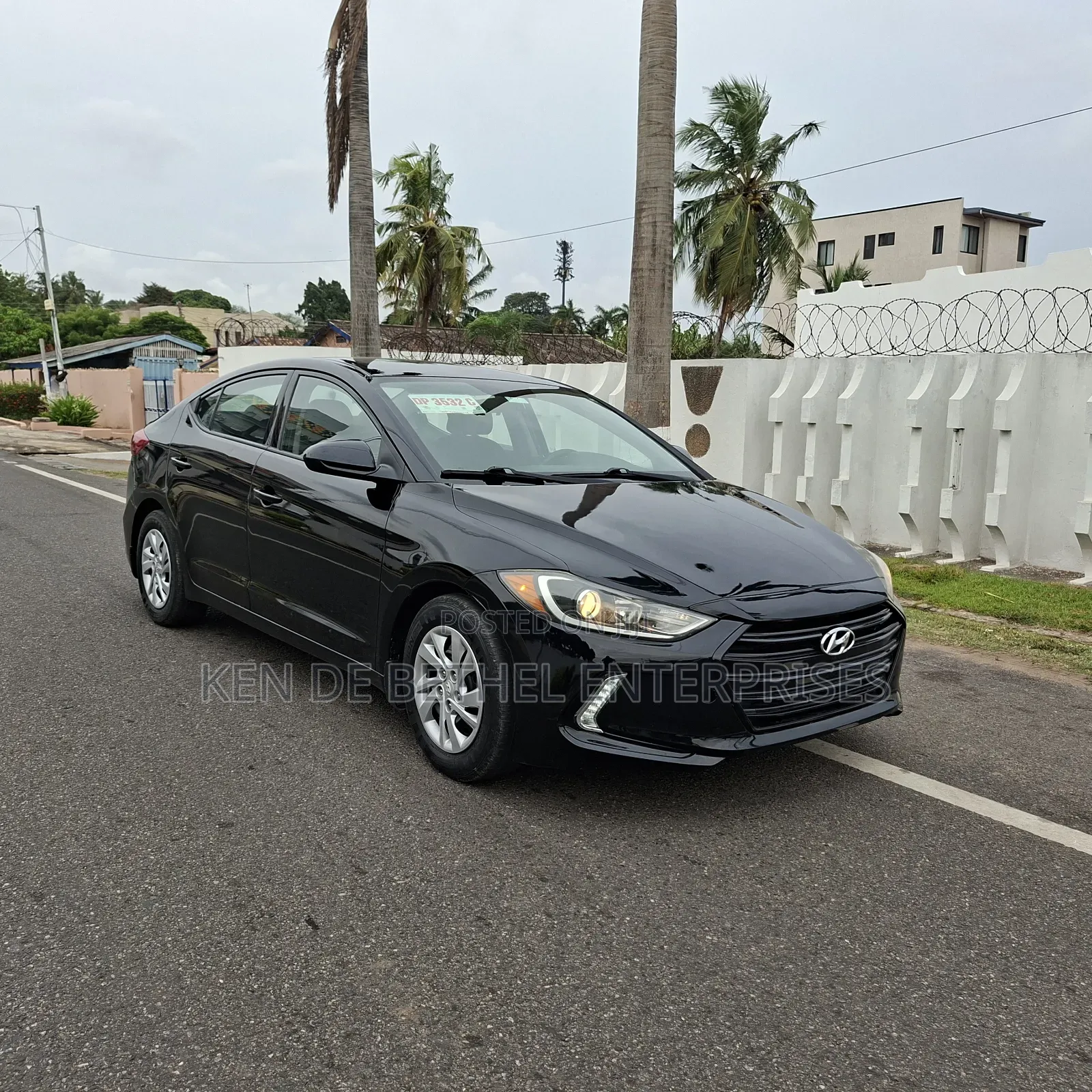 Hyundai Elantra SE Sedan FWD (2.0L 4cyl 6M) 2017 Black