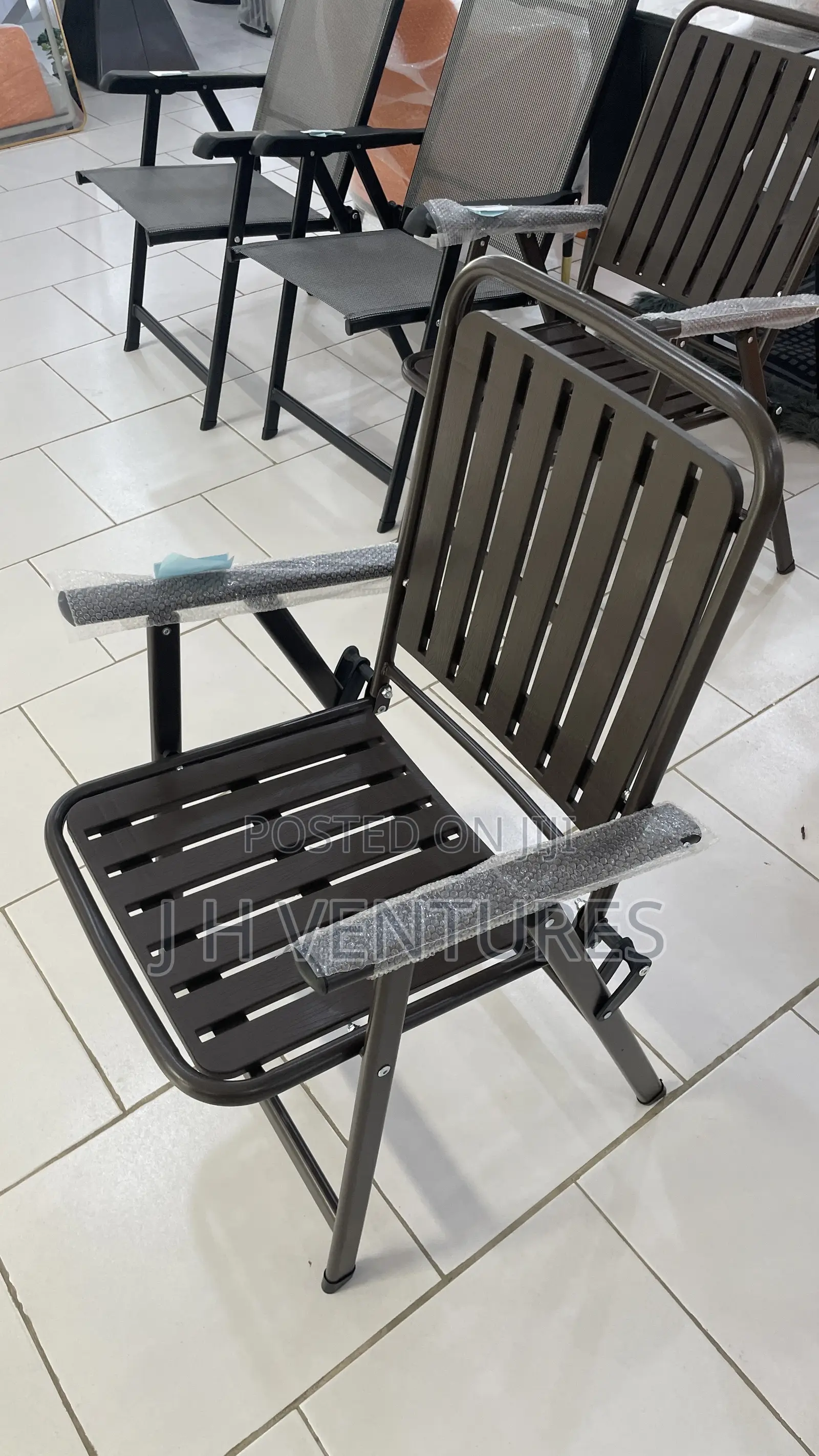 Foldable Armchair