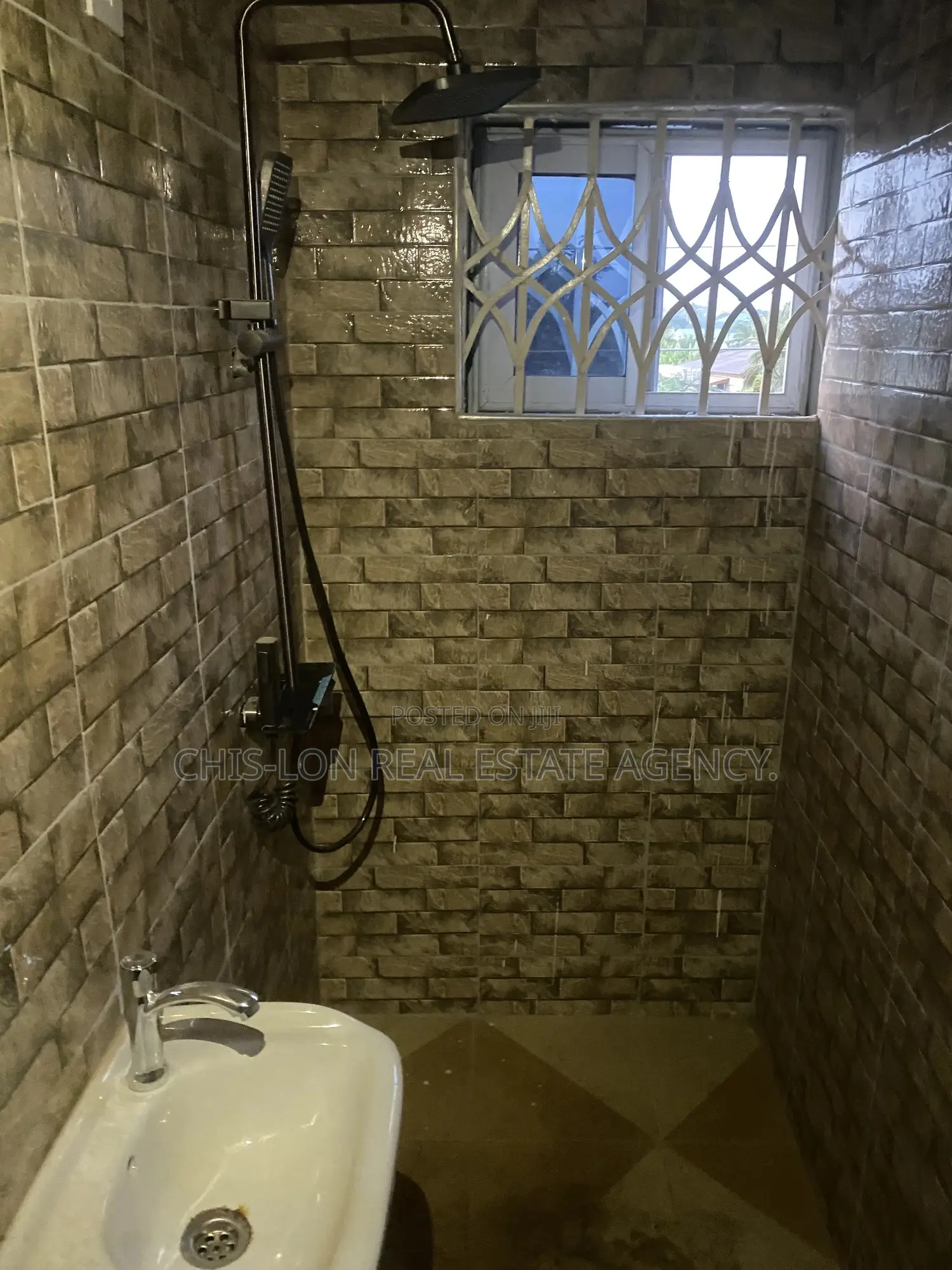 1bdrm Apartment in Kasoa Adade Last for rent