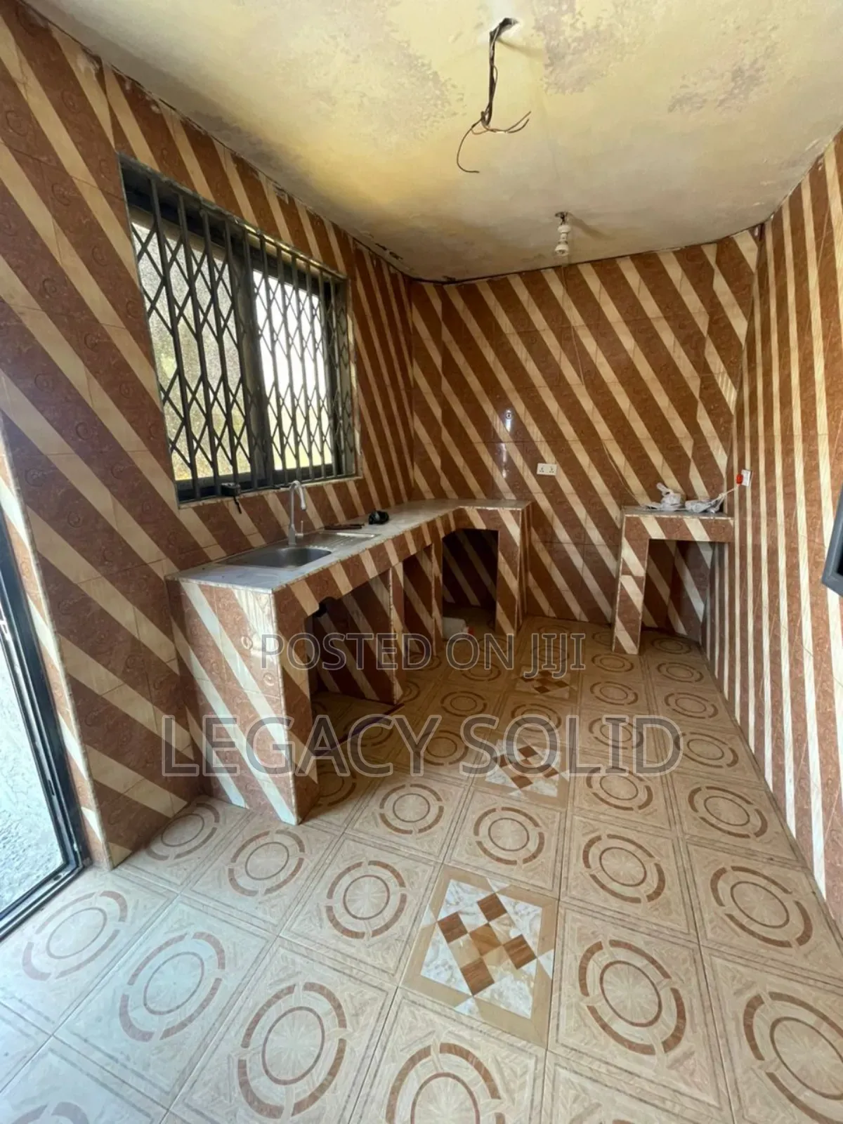 1bdrm Room & Parlour in Legacy Solid Real, Ledzokuku-Krowor for rent