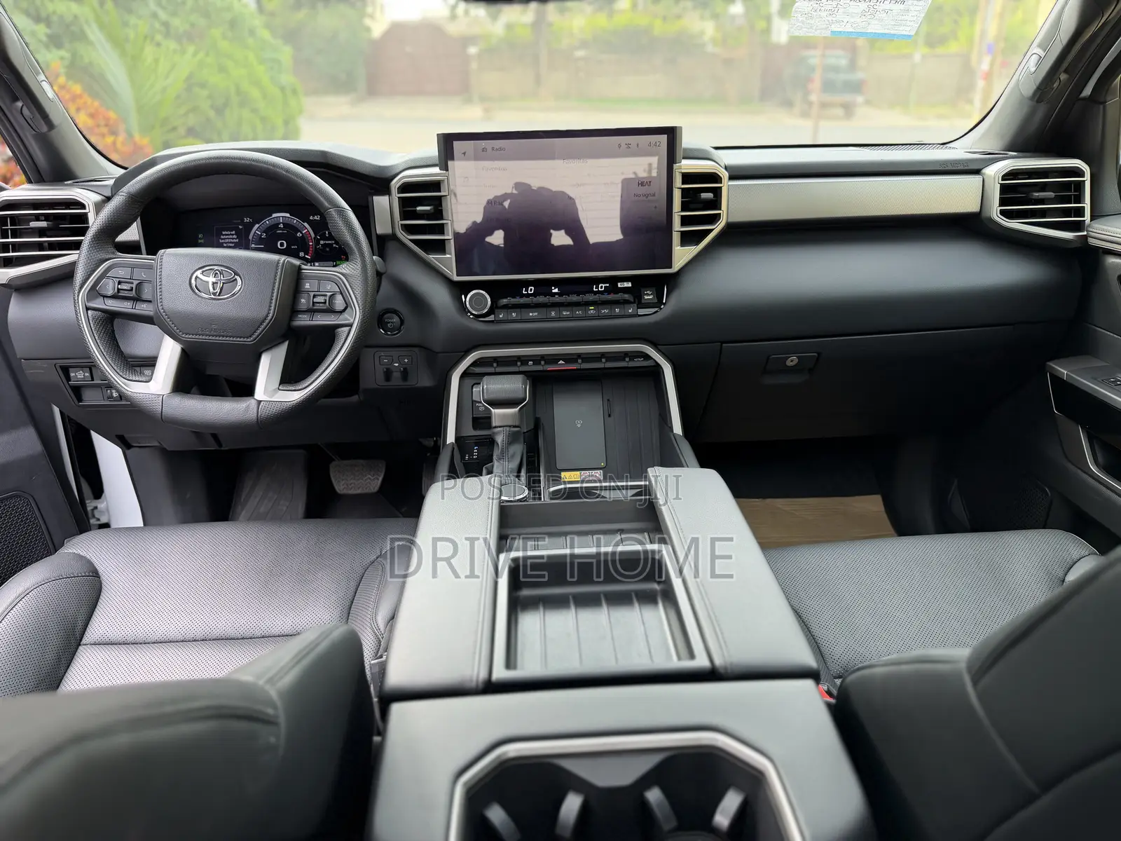 Toyota Tundra Limited Double Cab 6.5' Bed 2024 White