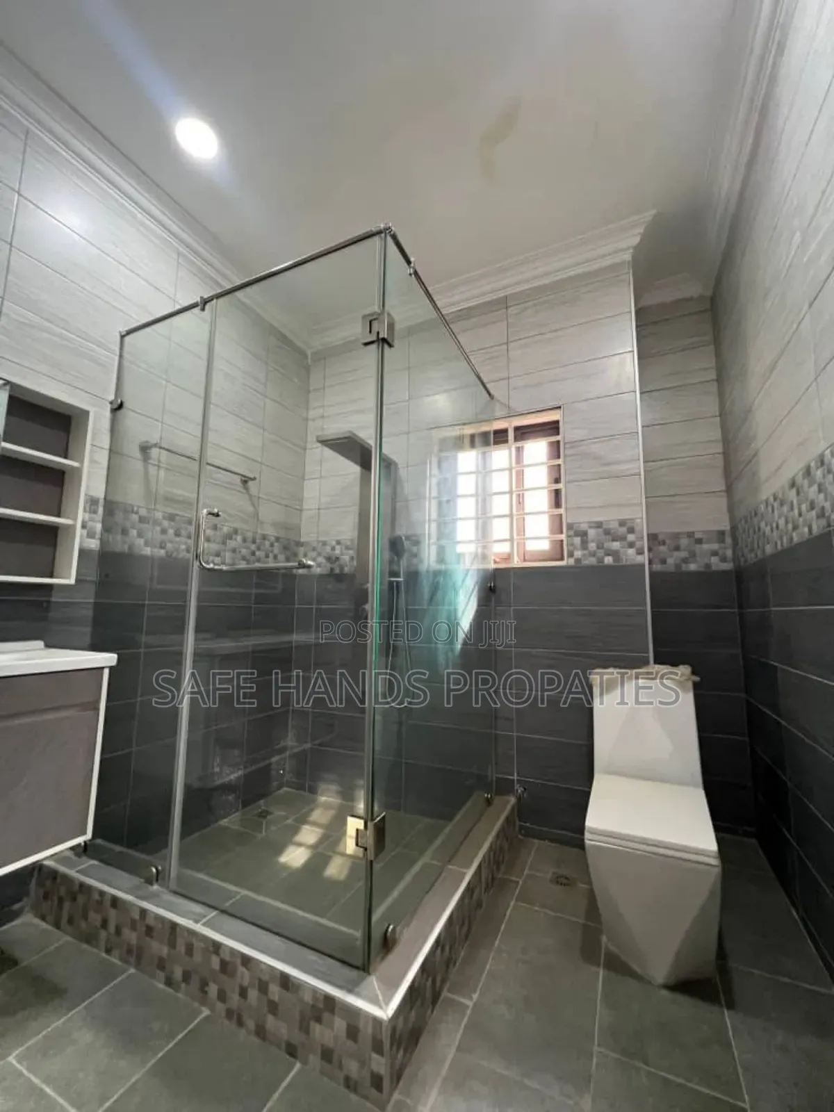 Furnished 3bdrm House in Adenta, Accra Metropolitan for sale