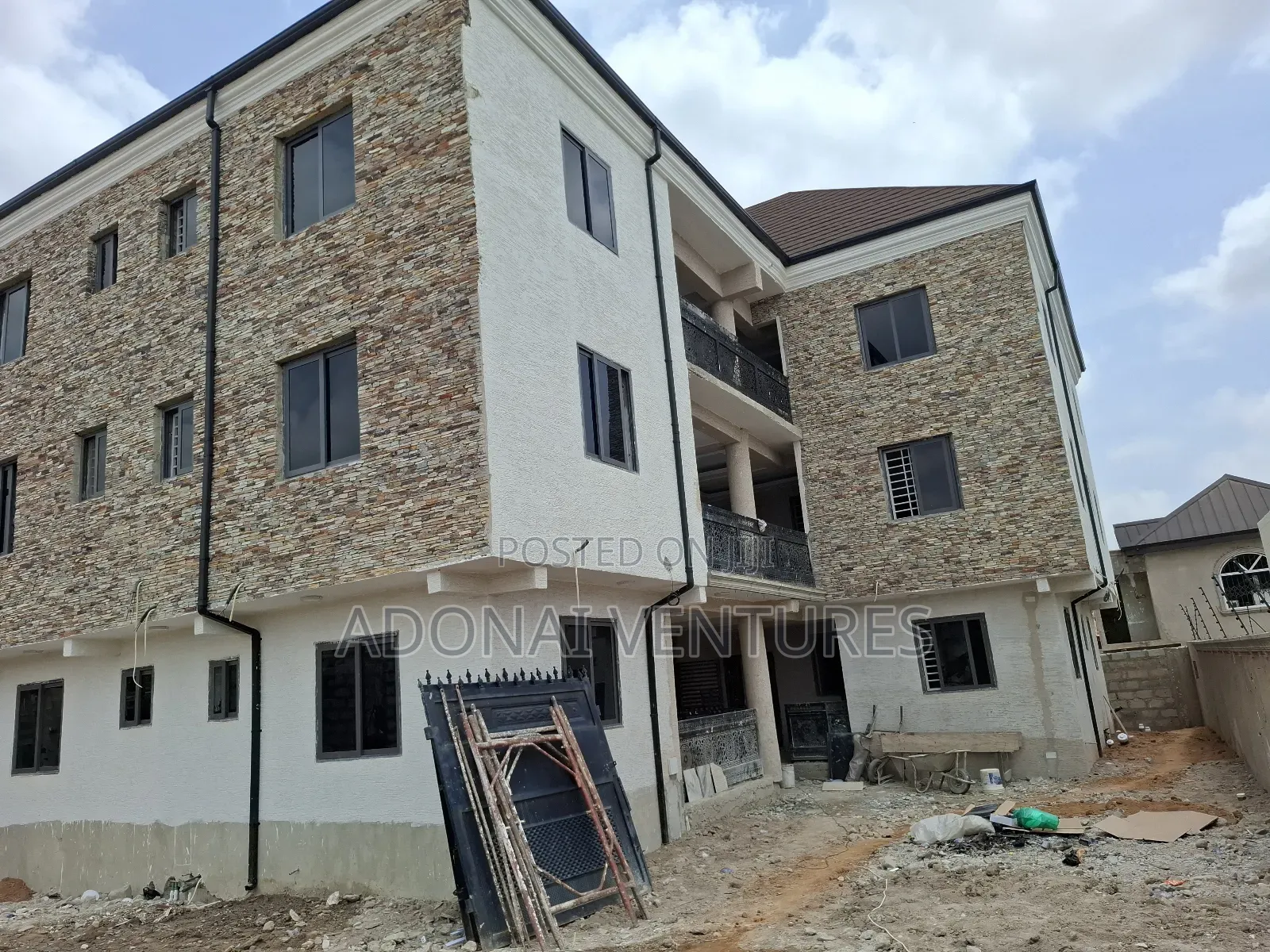 2bdrm Apartment in Santasi Anyinam, Kumasi Metropolitan for rent