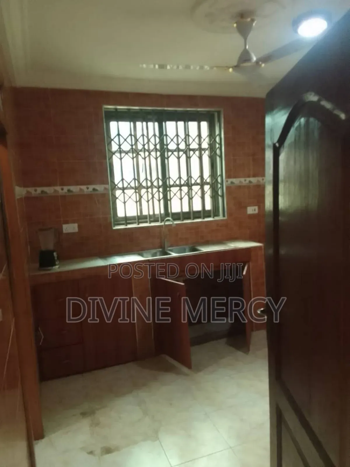 4bdrm Bungalow in Tuba, Awutu Senya East Municipal for sale