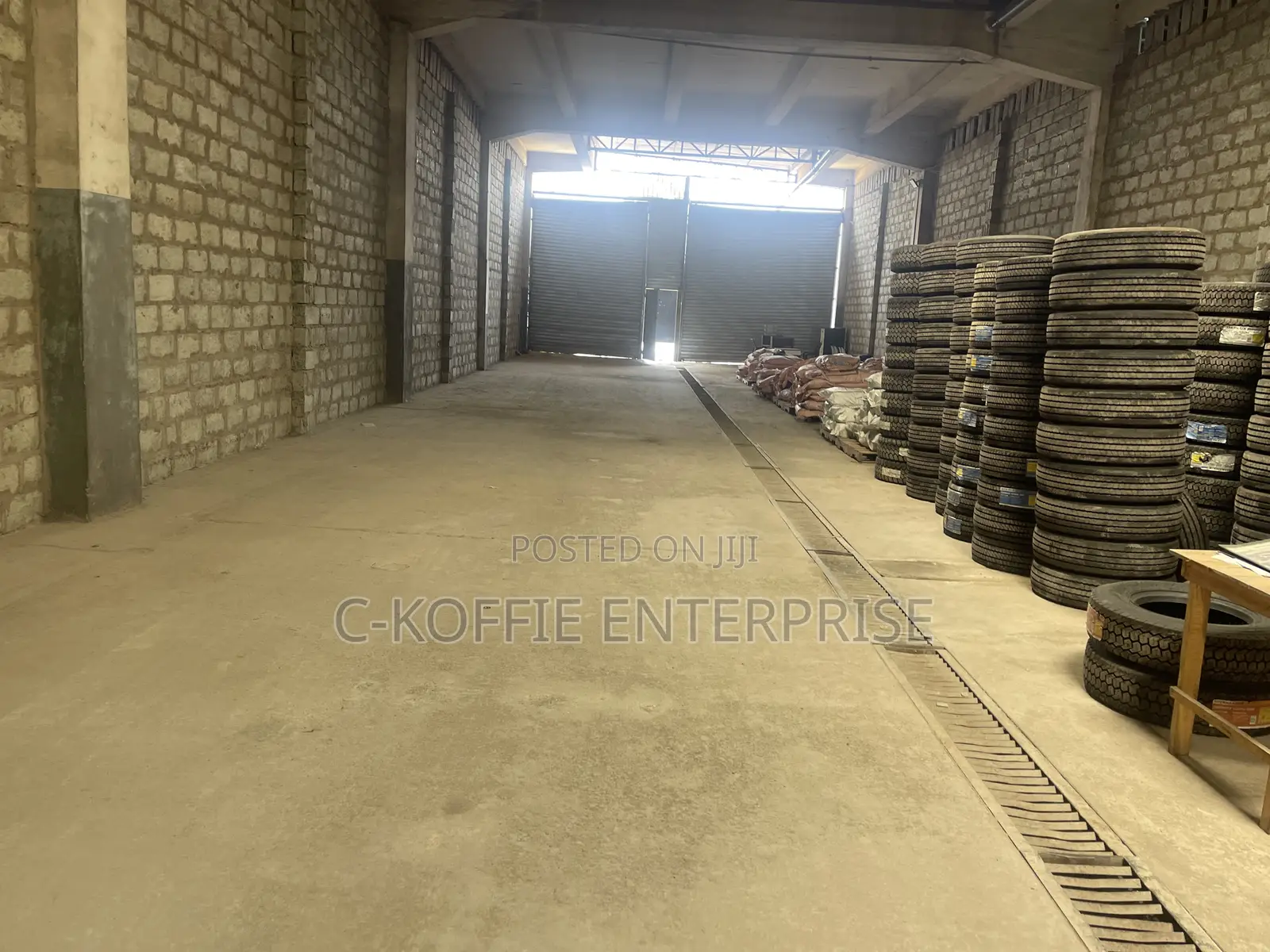 Advantageous 550 SQM Warehouse at Accra Central for Rent