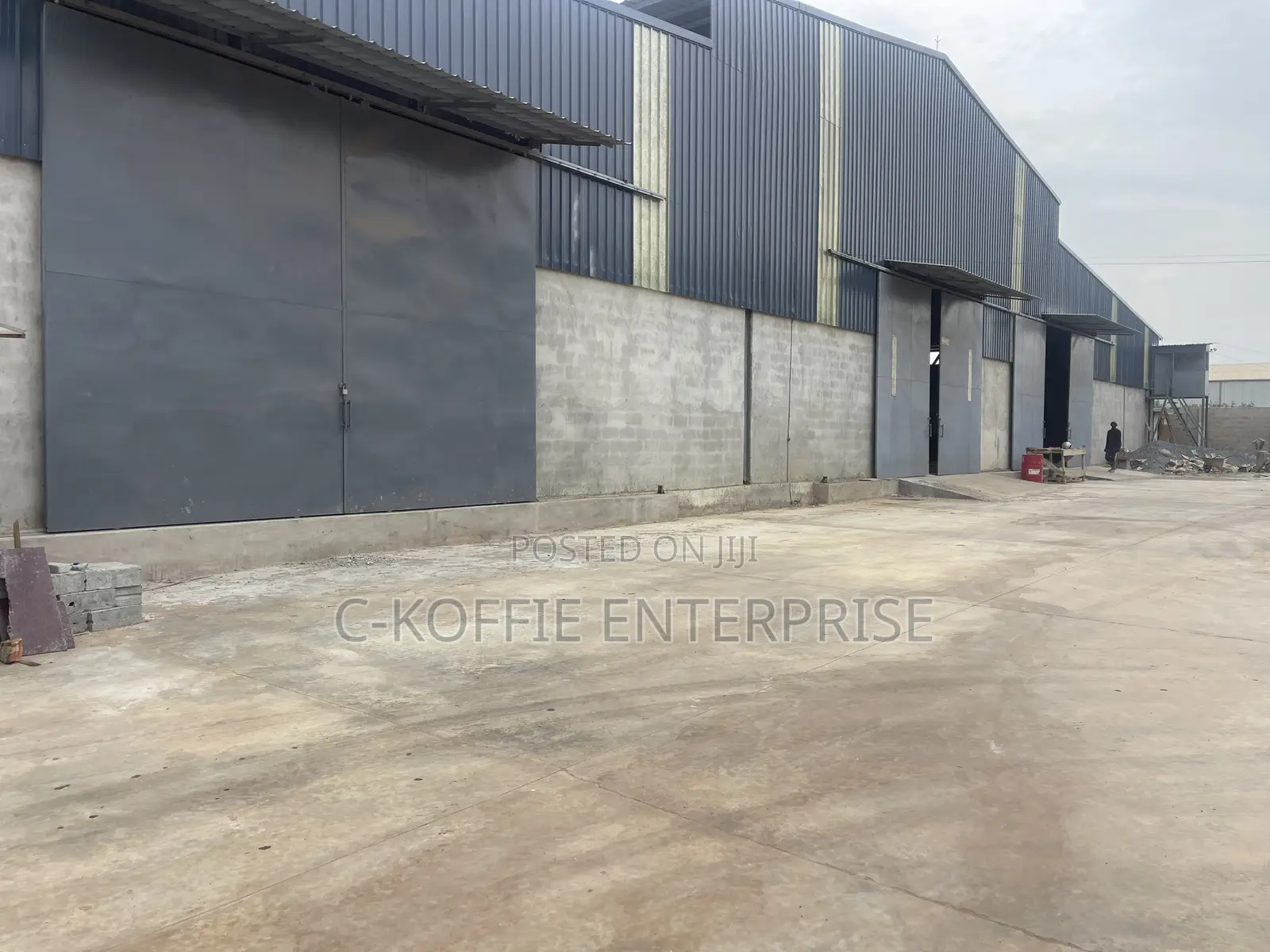 3000 SQM Warehouse at Graphics Road for Rent