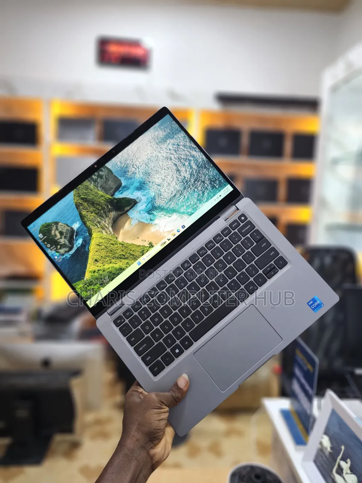 Laptop Dell Latitude 5320 16GB Intel Core i5 SSD 256GB