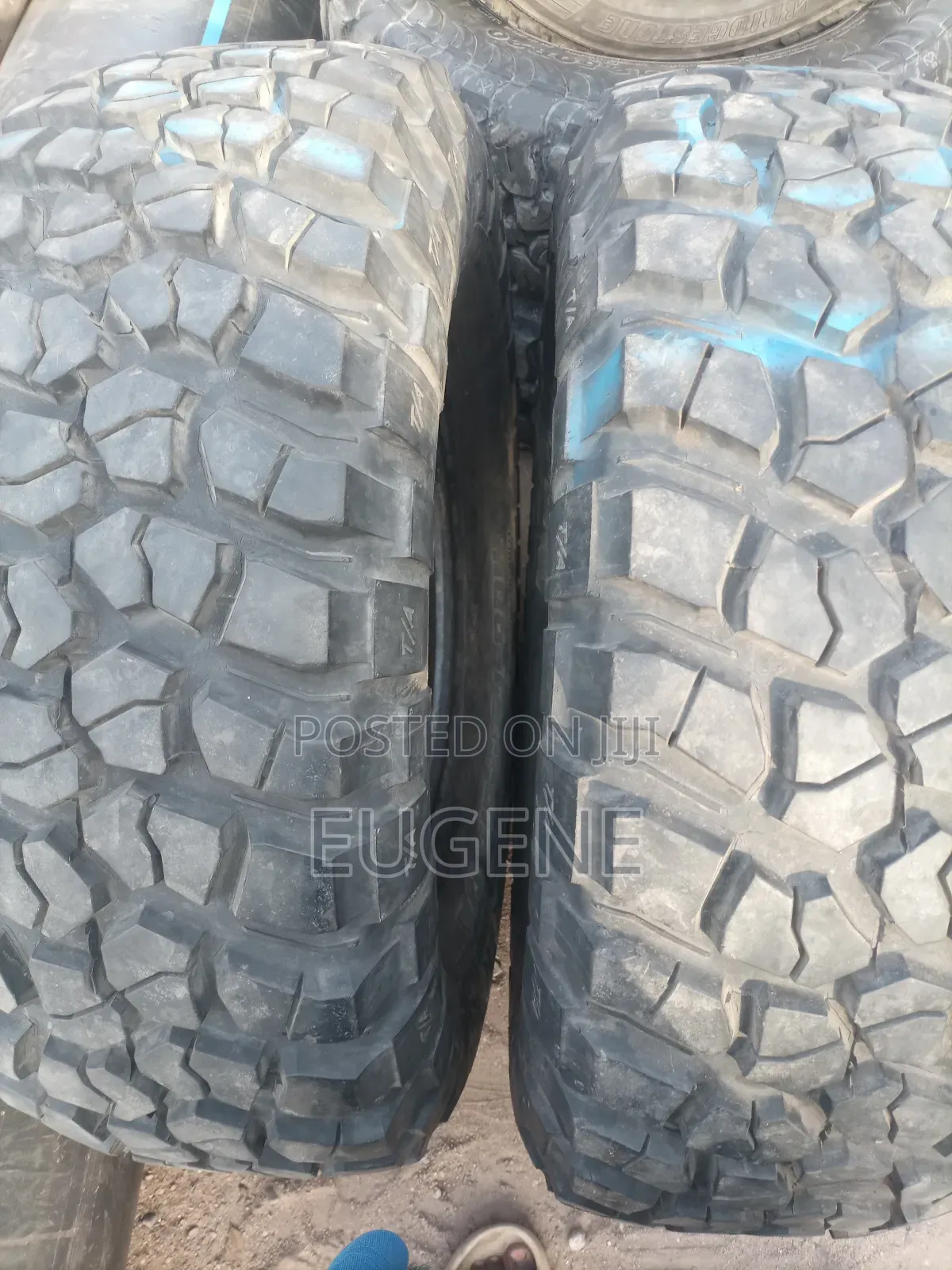 35x12.50r17/315/70r17