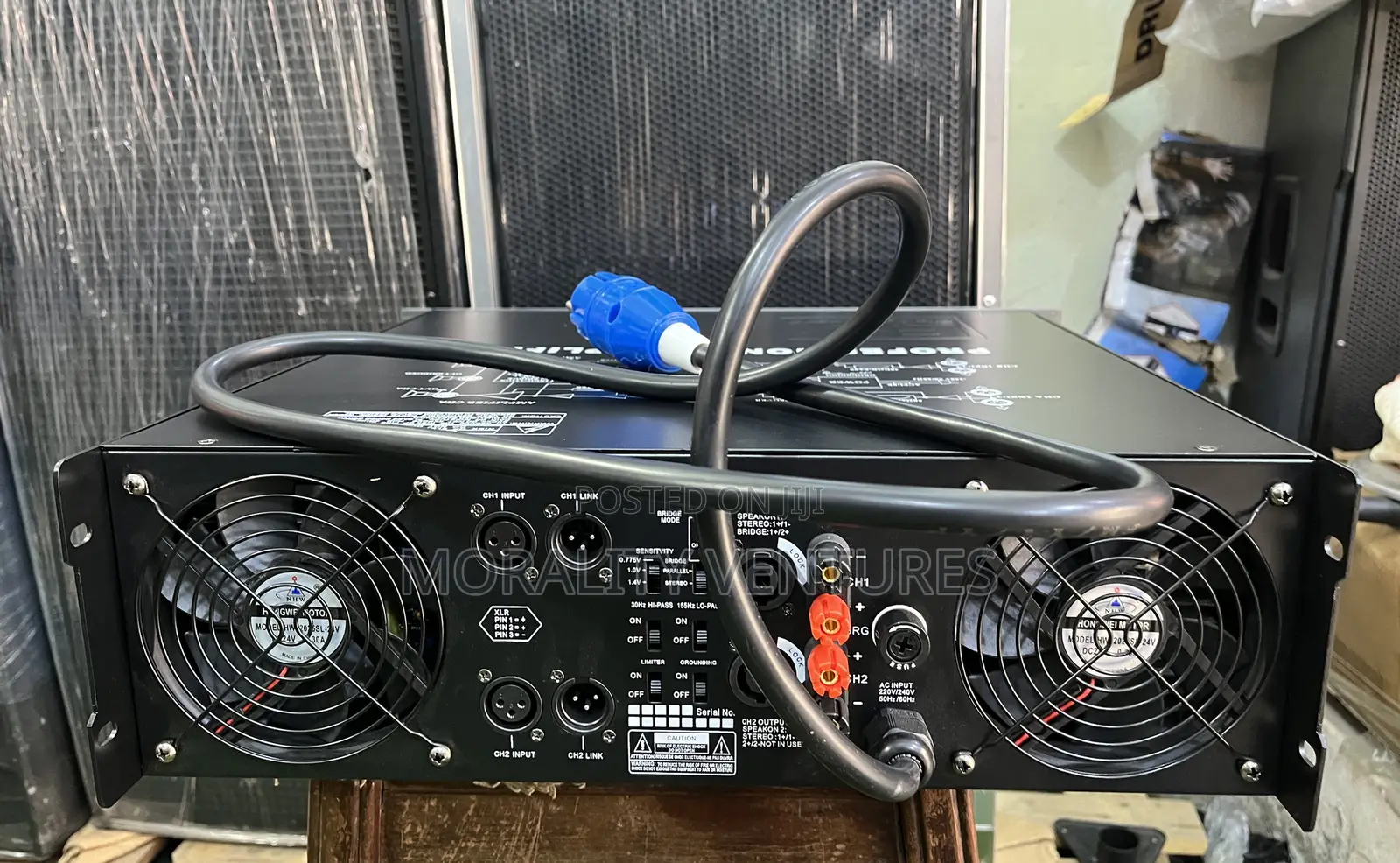 Electro-voice (Ev) E7300 Professional Power Amplifier