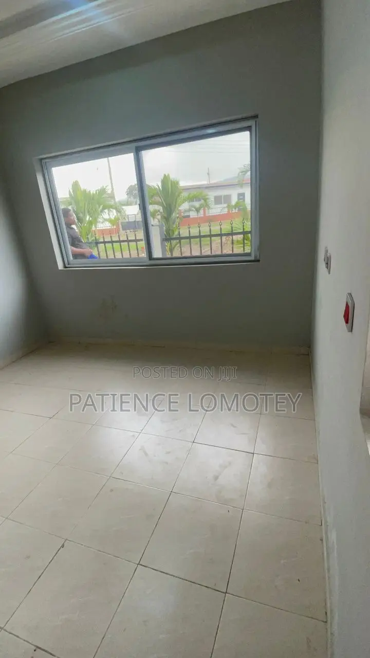 2bdrm Duplex in Accra Metropolitan for sale