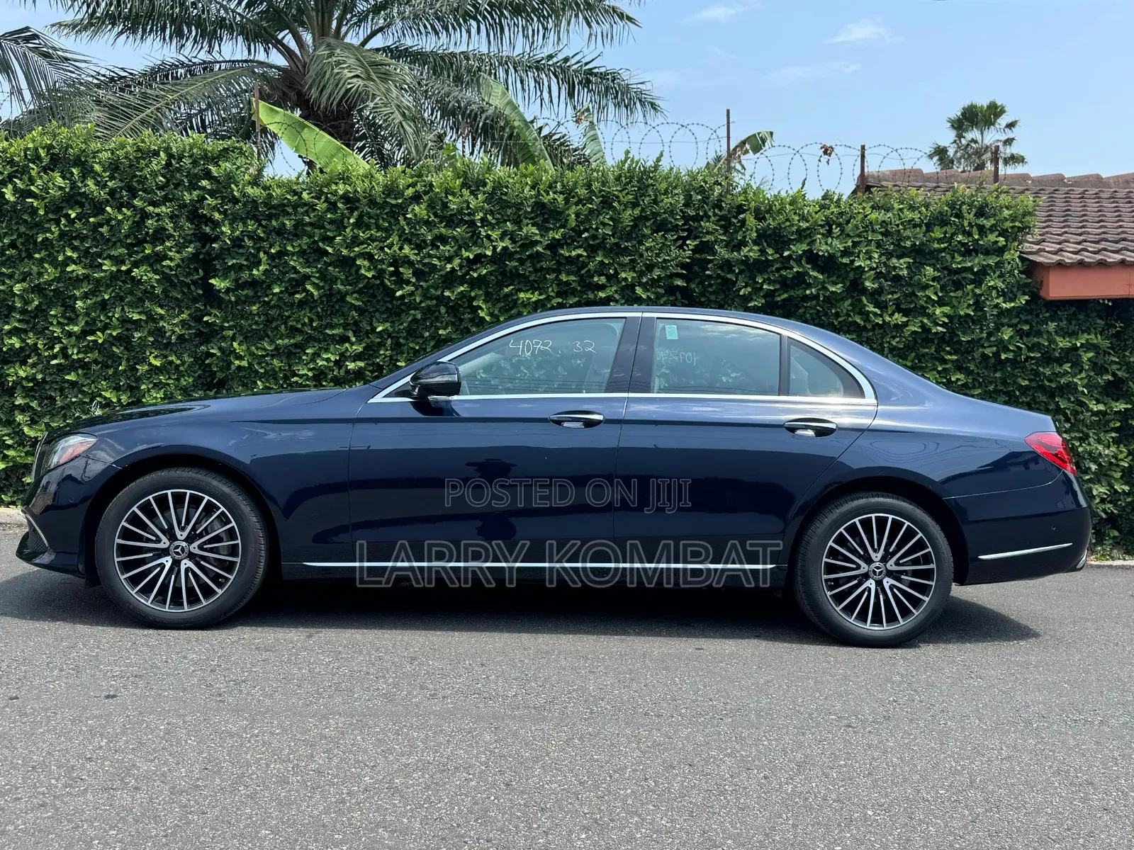 Mercedes-Benz E300 2018 Blue