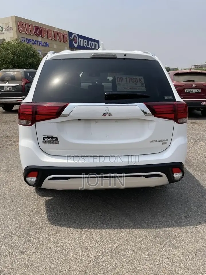 Mitsubishi Outlander SEL AWC 2019 White