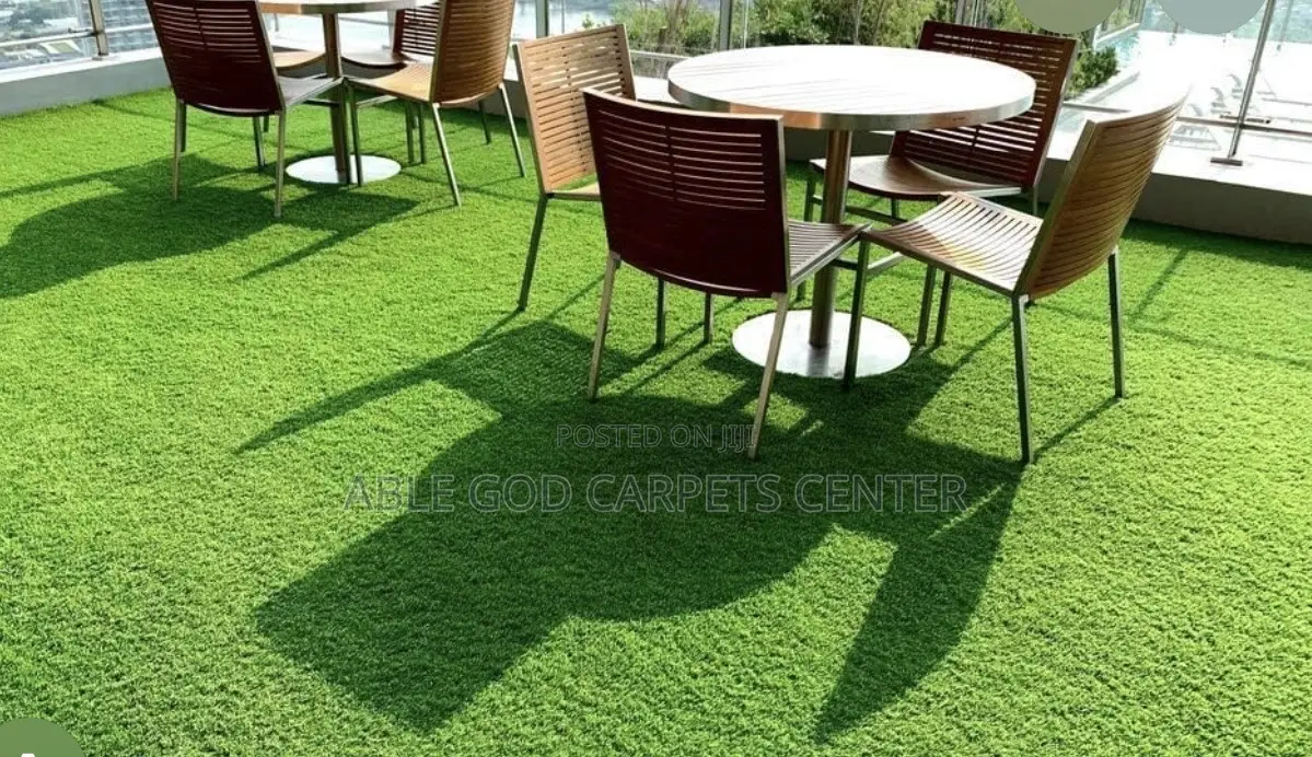 Artificial Grass Carpets / Astroturf for Pools, Balconies and Rooftops