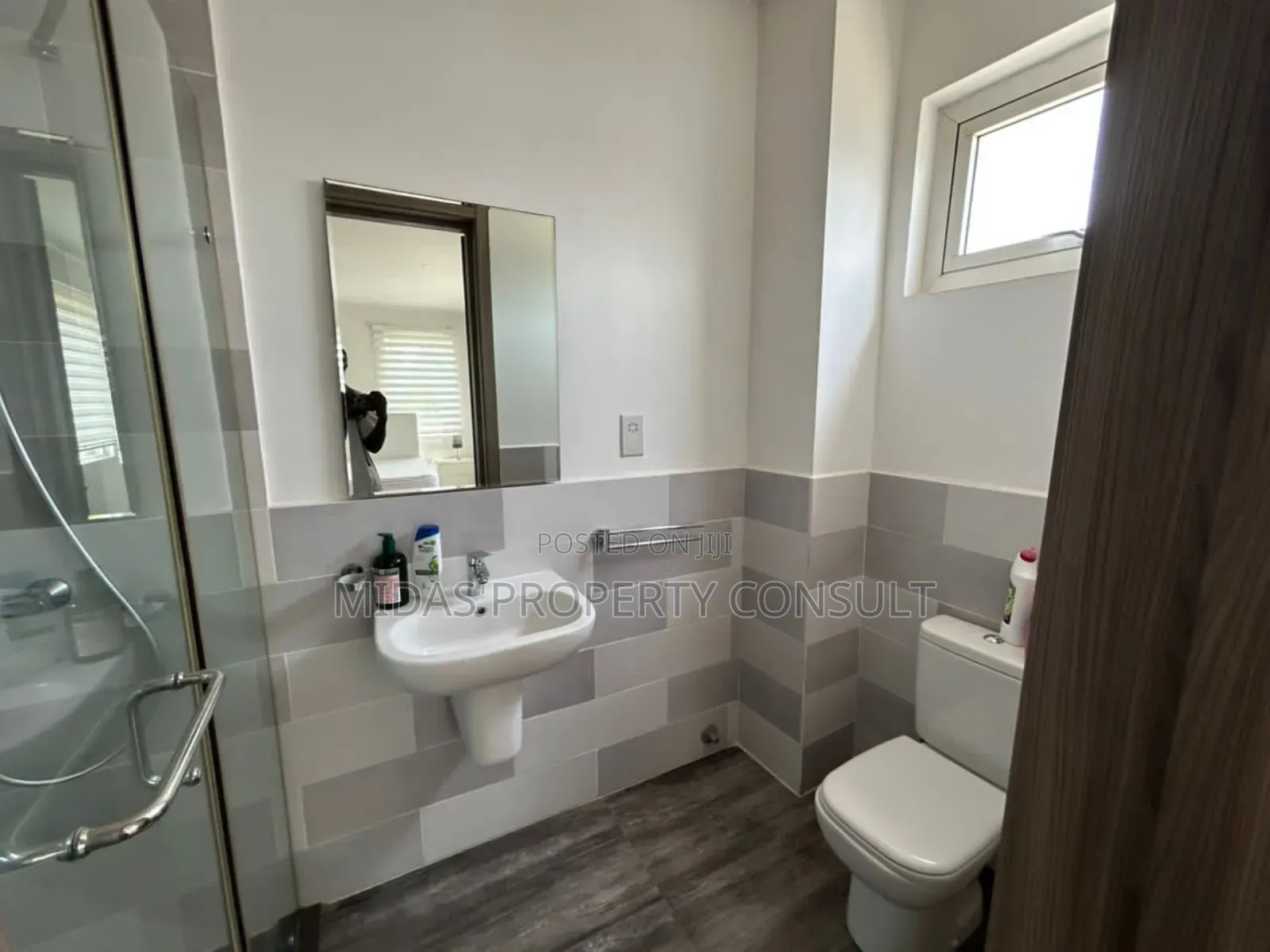 3bdrm Townhouse / Terrace in Labone for rent